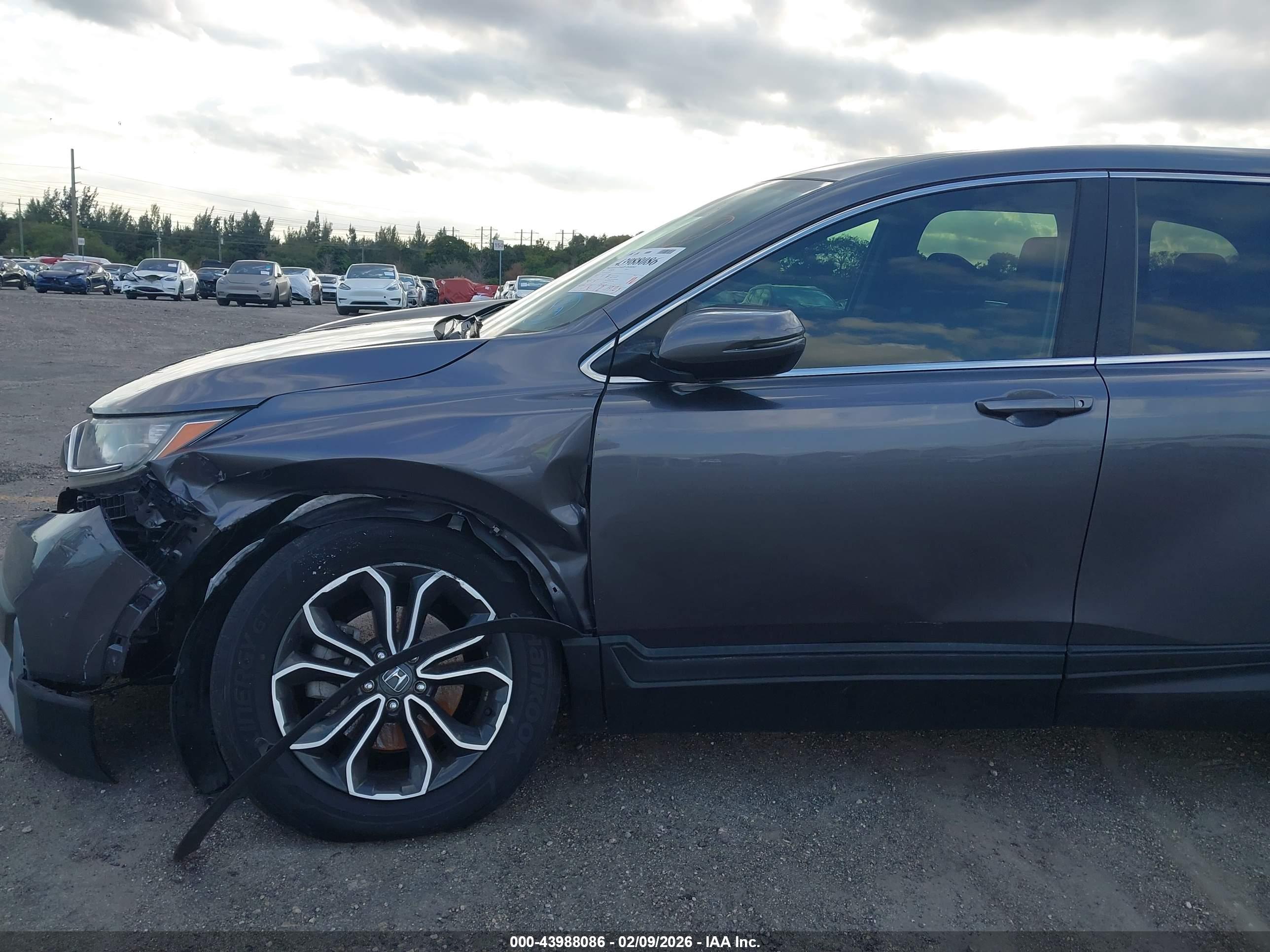 HONDA CR-V image 6