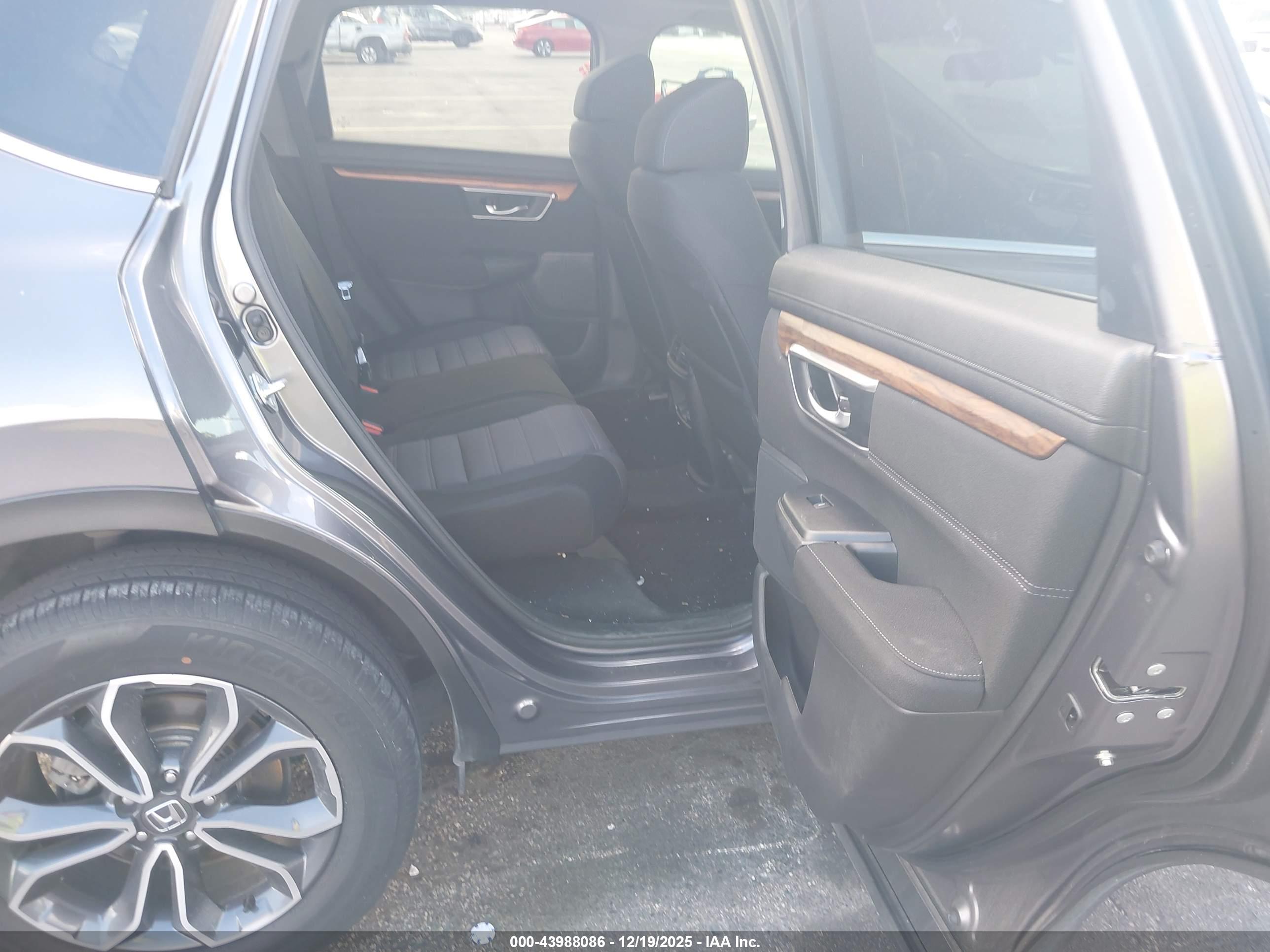 HONDA CR-V image 8