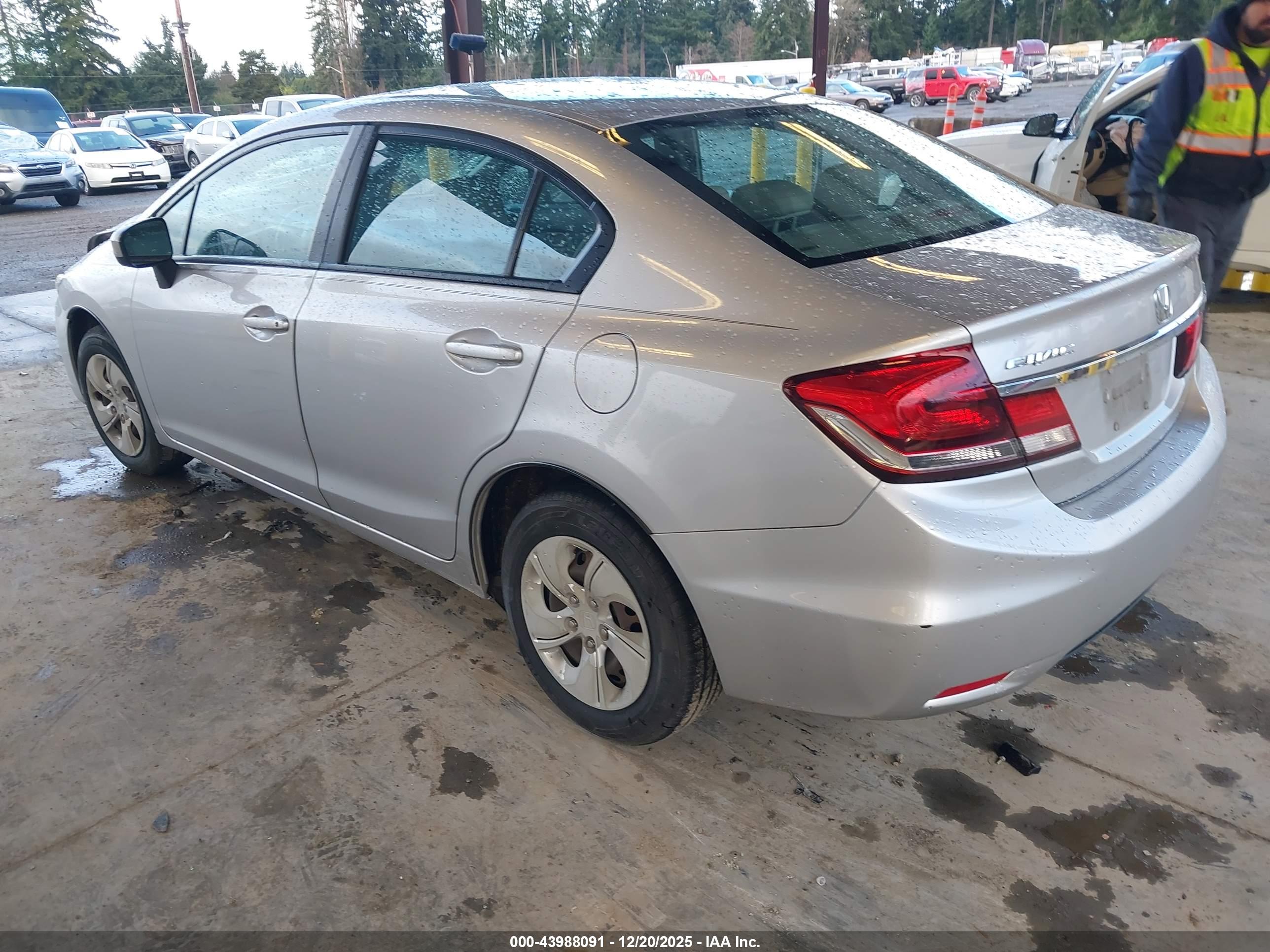 HONDA CIVIC image 3