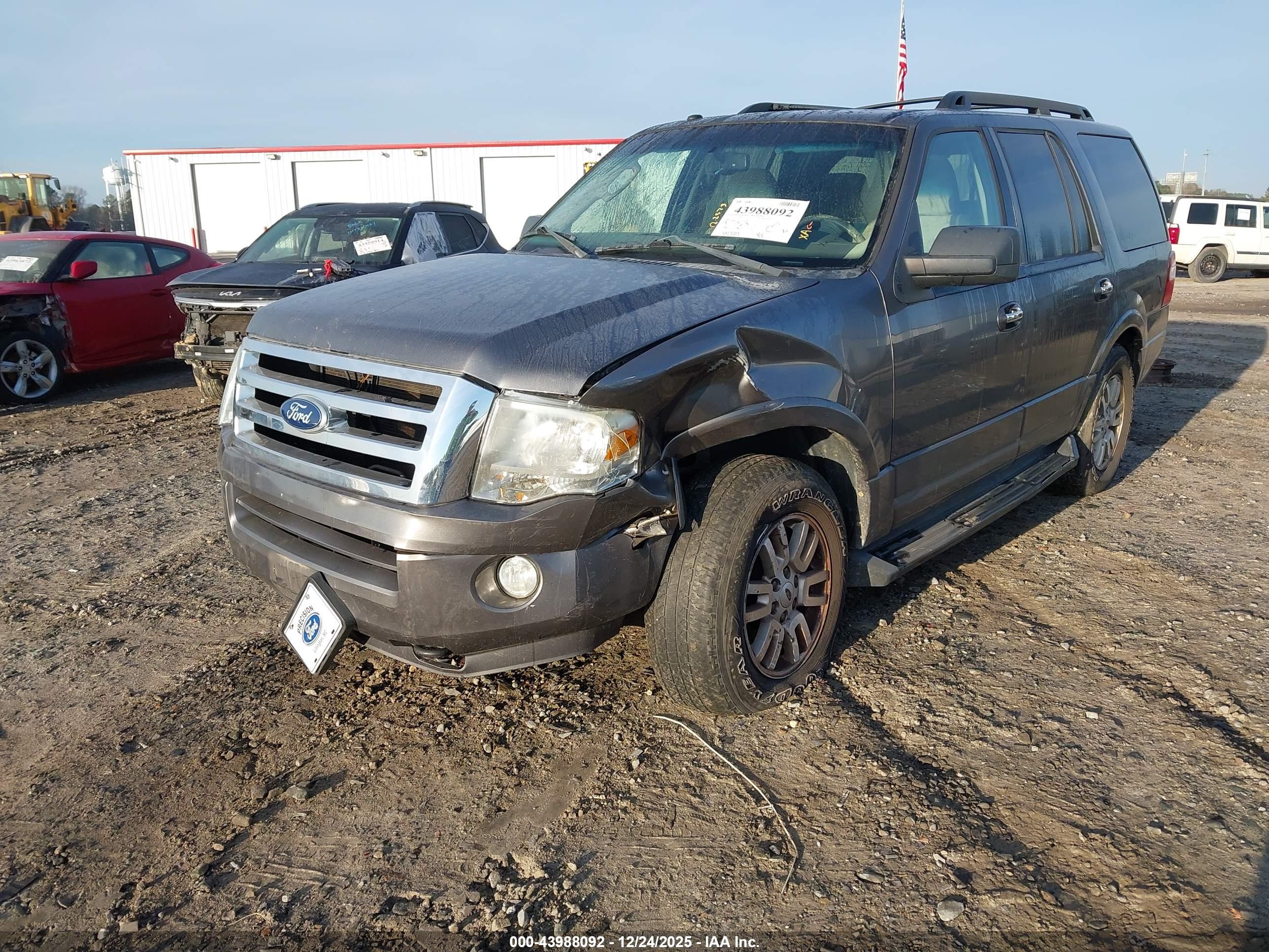 FORD EXPEDITION image 2