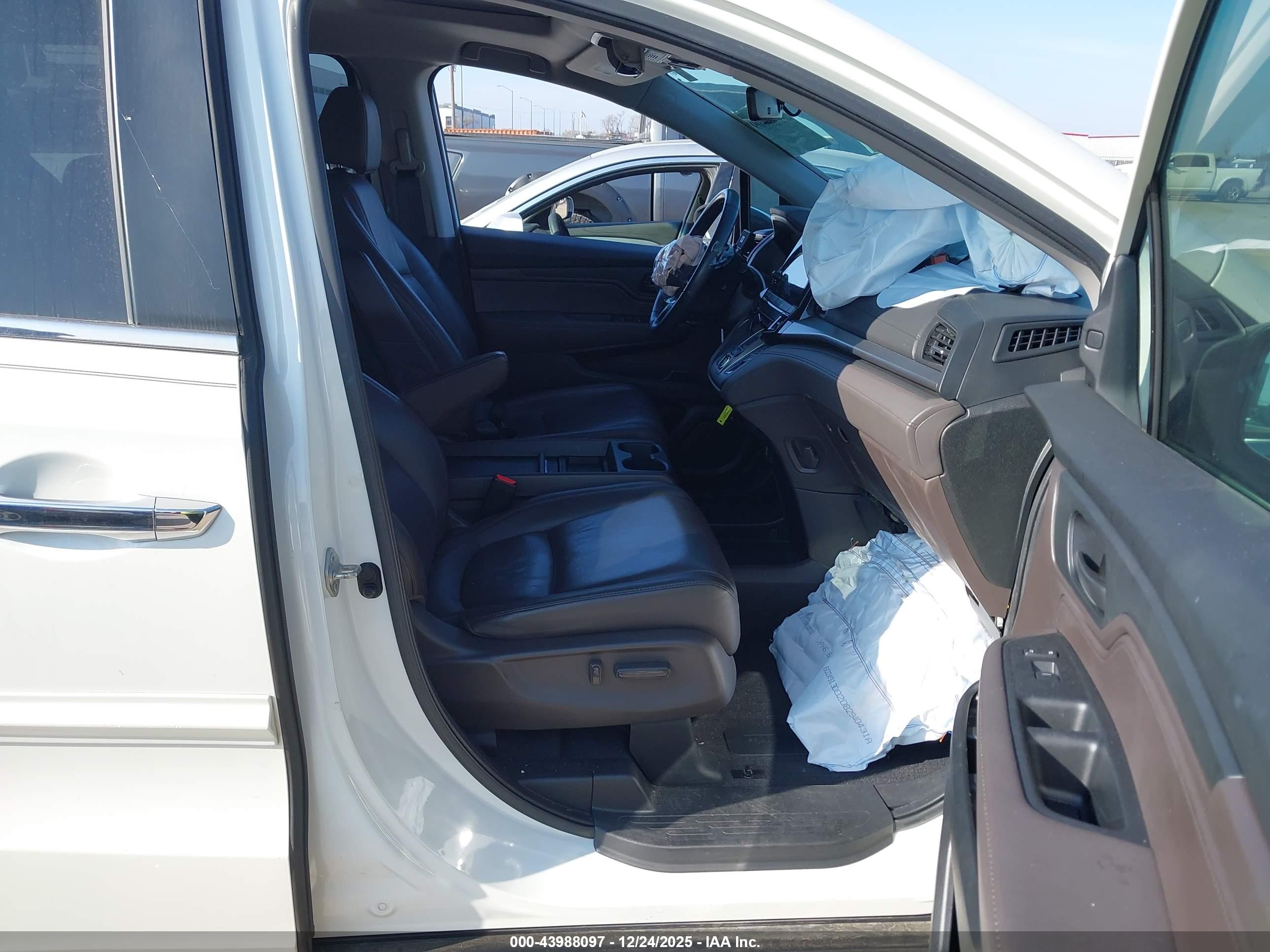 HONDA ODYSSEY image 5