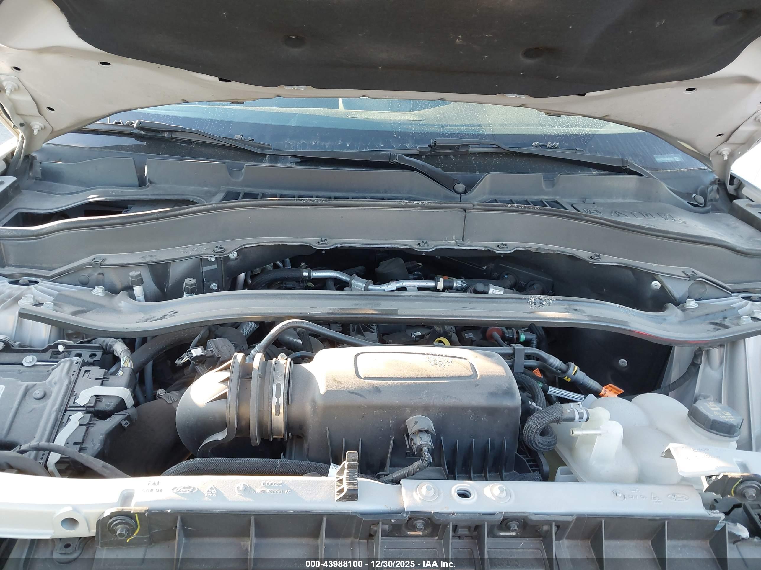 FORD EXPLORER image 10
