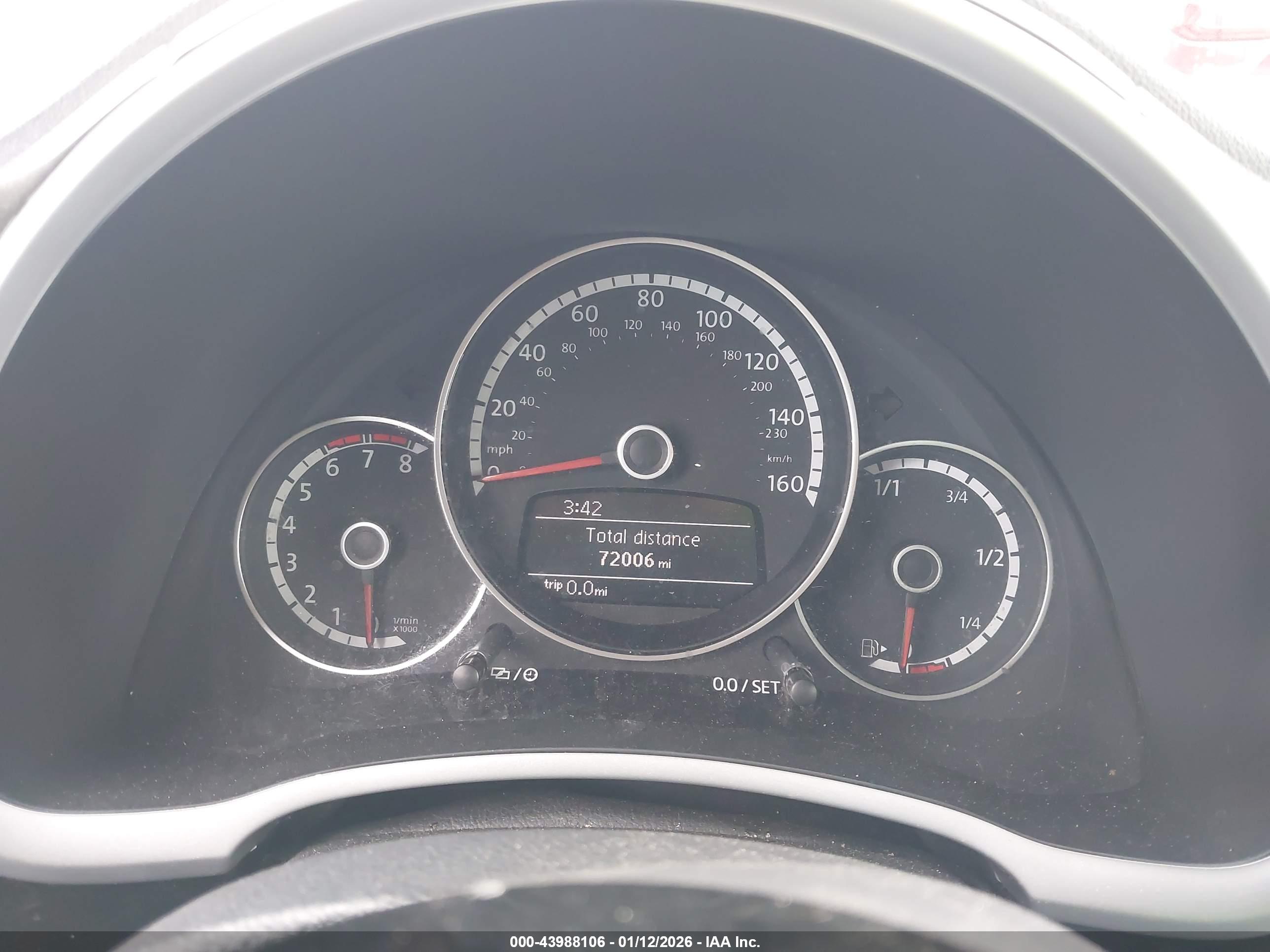 VOLKSWAGEN BEETLE image 7