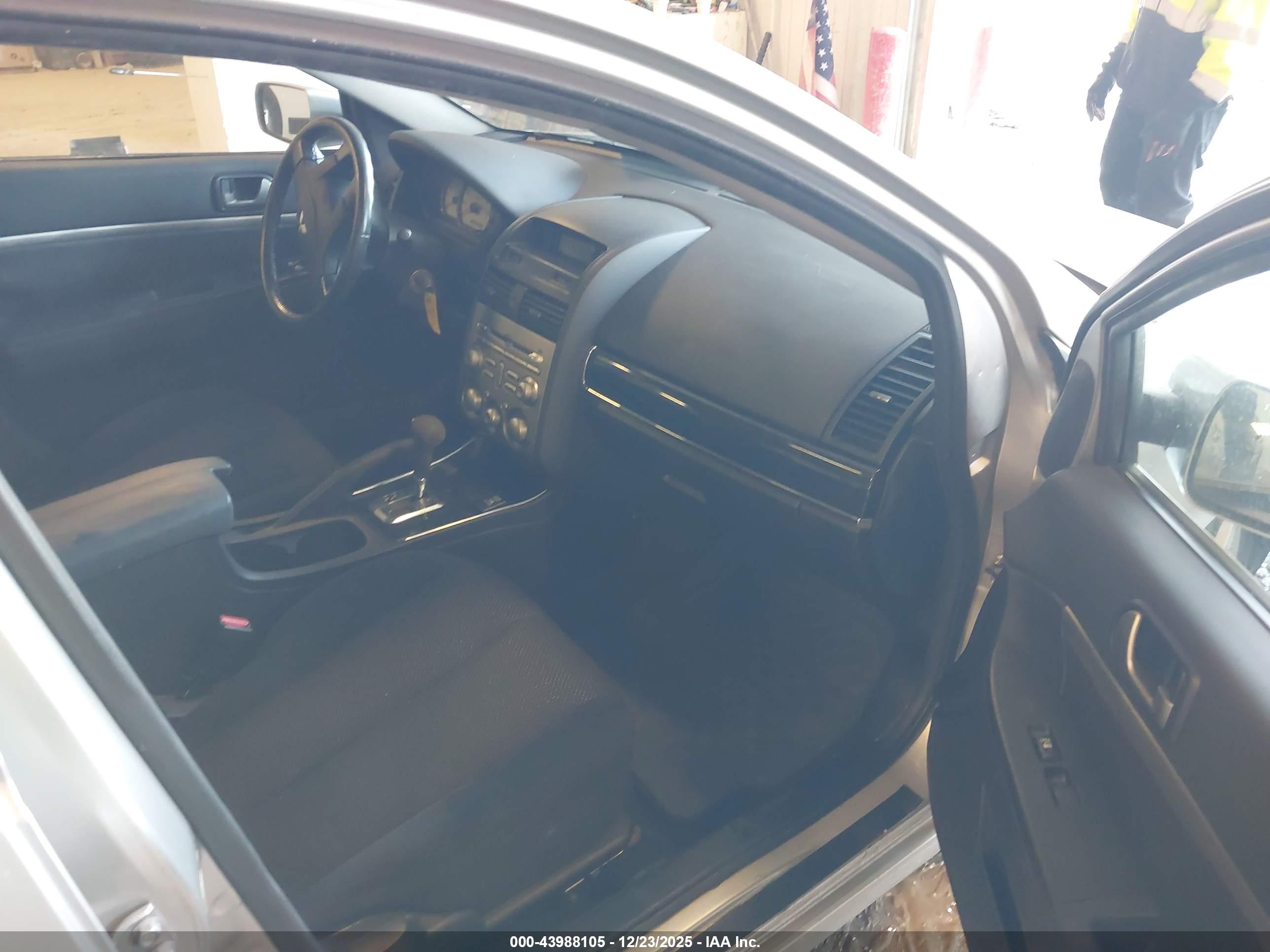 MITSUBISHI GALANT image 5