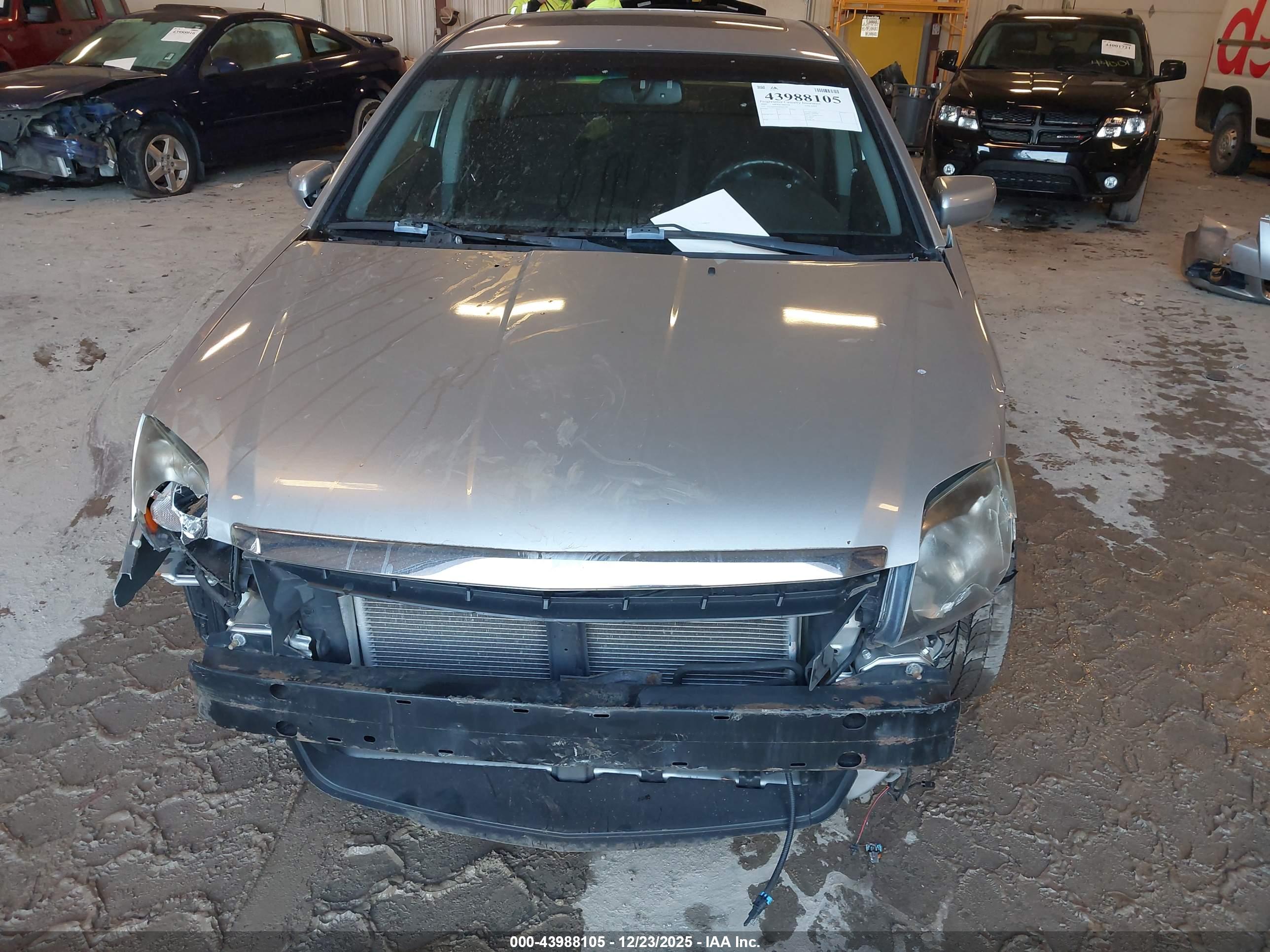 MITSUBISHI GALANT image 6