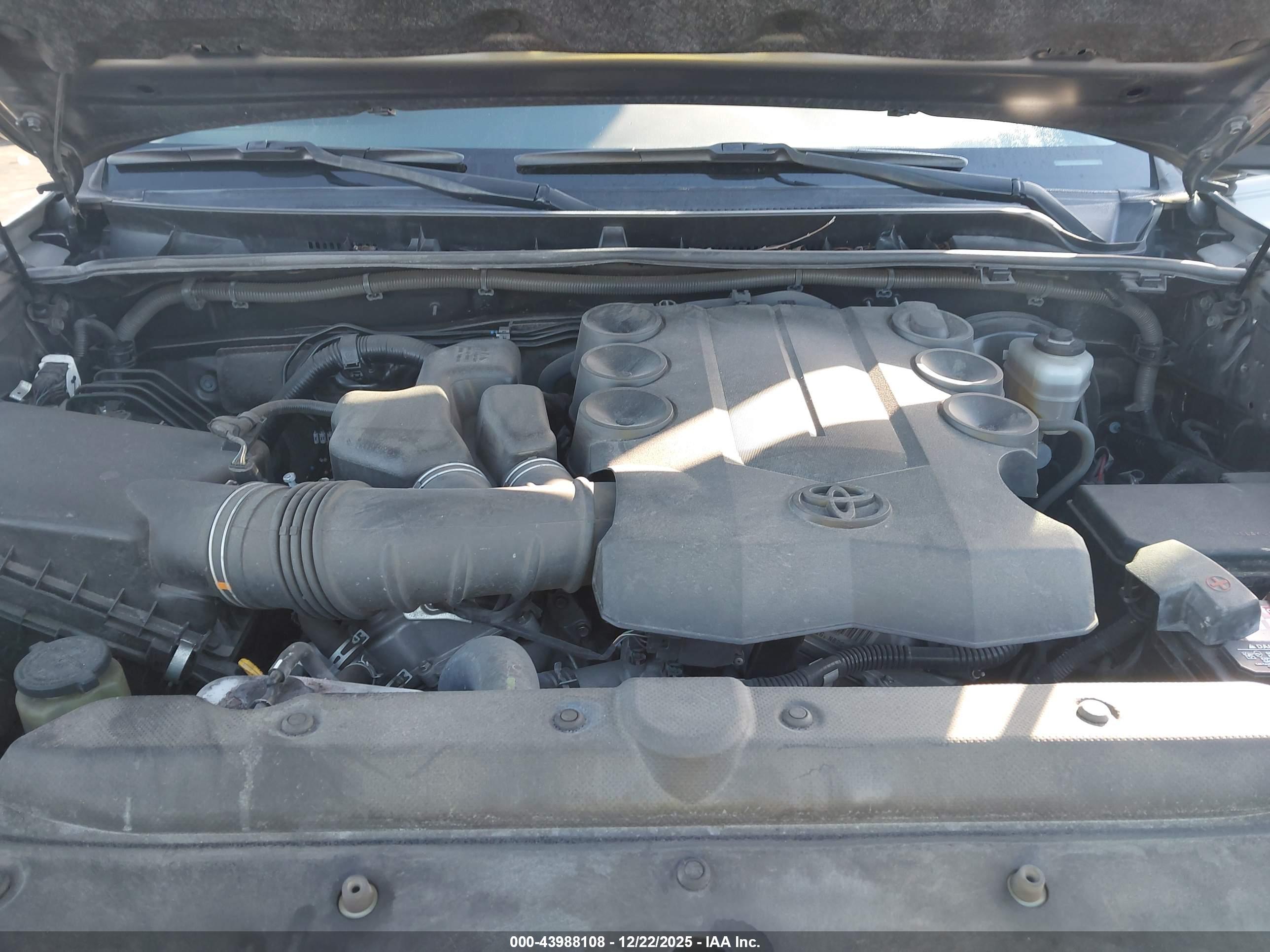 TOYOTA 4RUNNER image 10