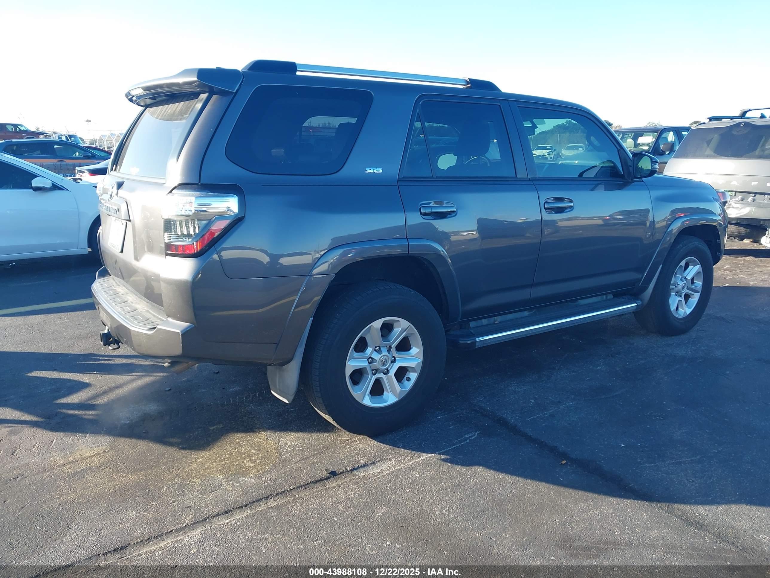 TOYOTA 4RUNNER image 4