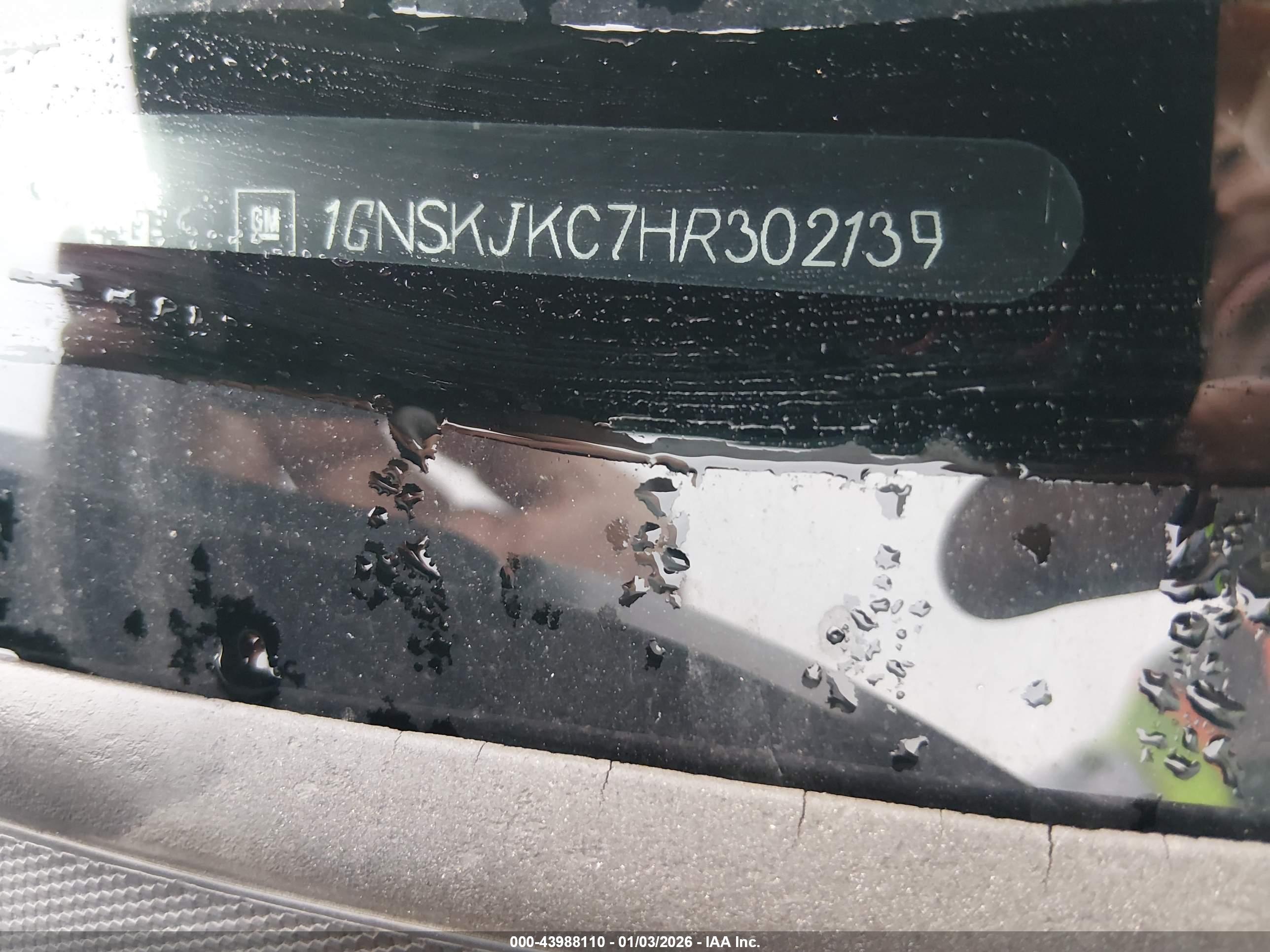 CHEVROLET SUBURBAN image 9