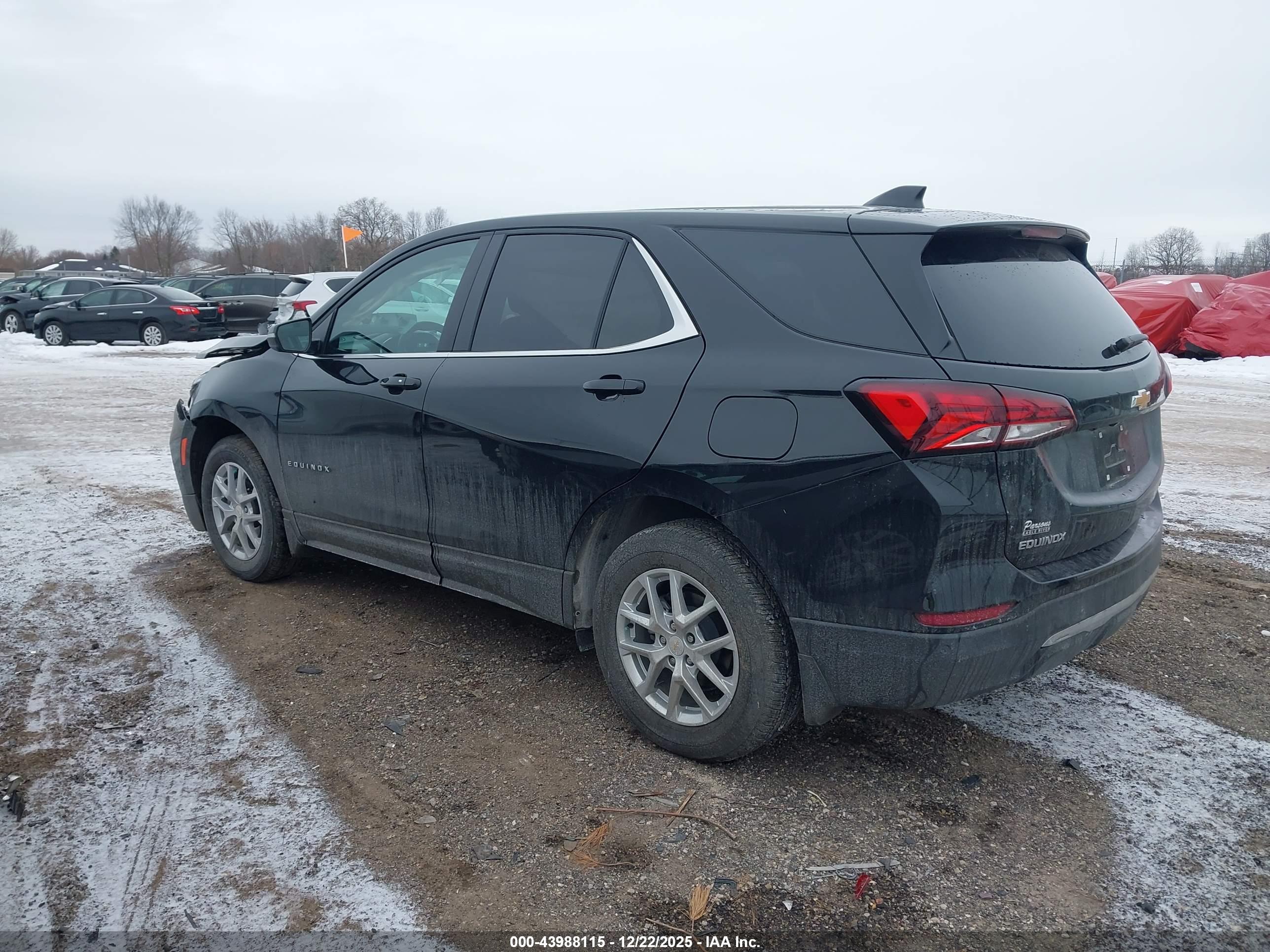 CHEVROLET EQUINOX image 3