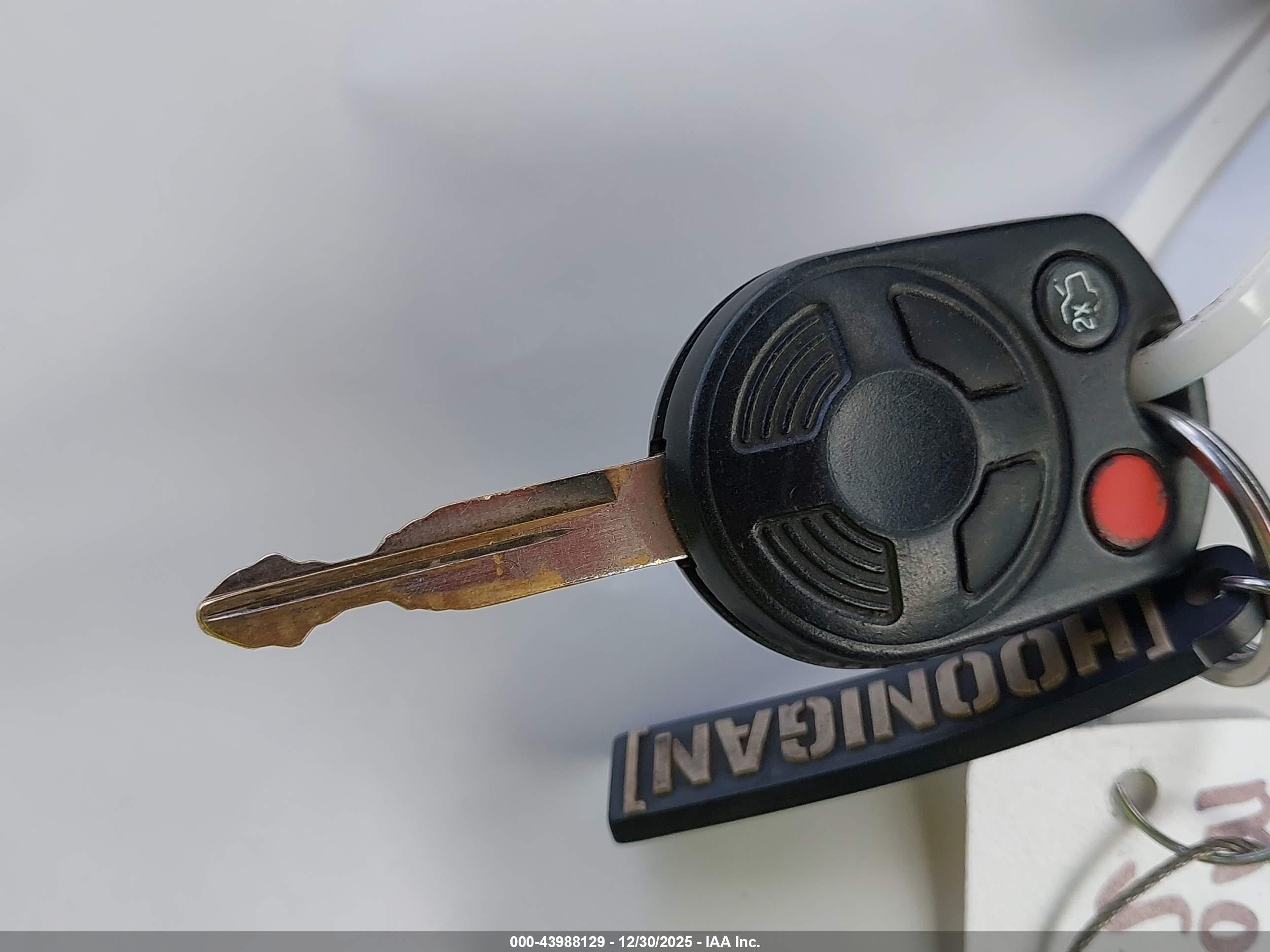 FORD FUSION image 11