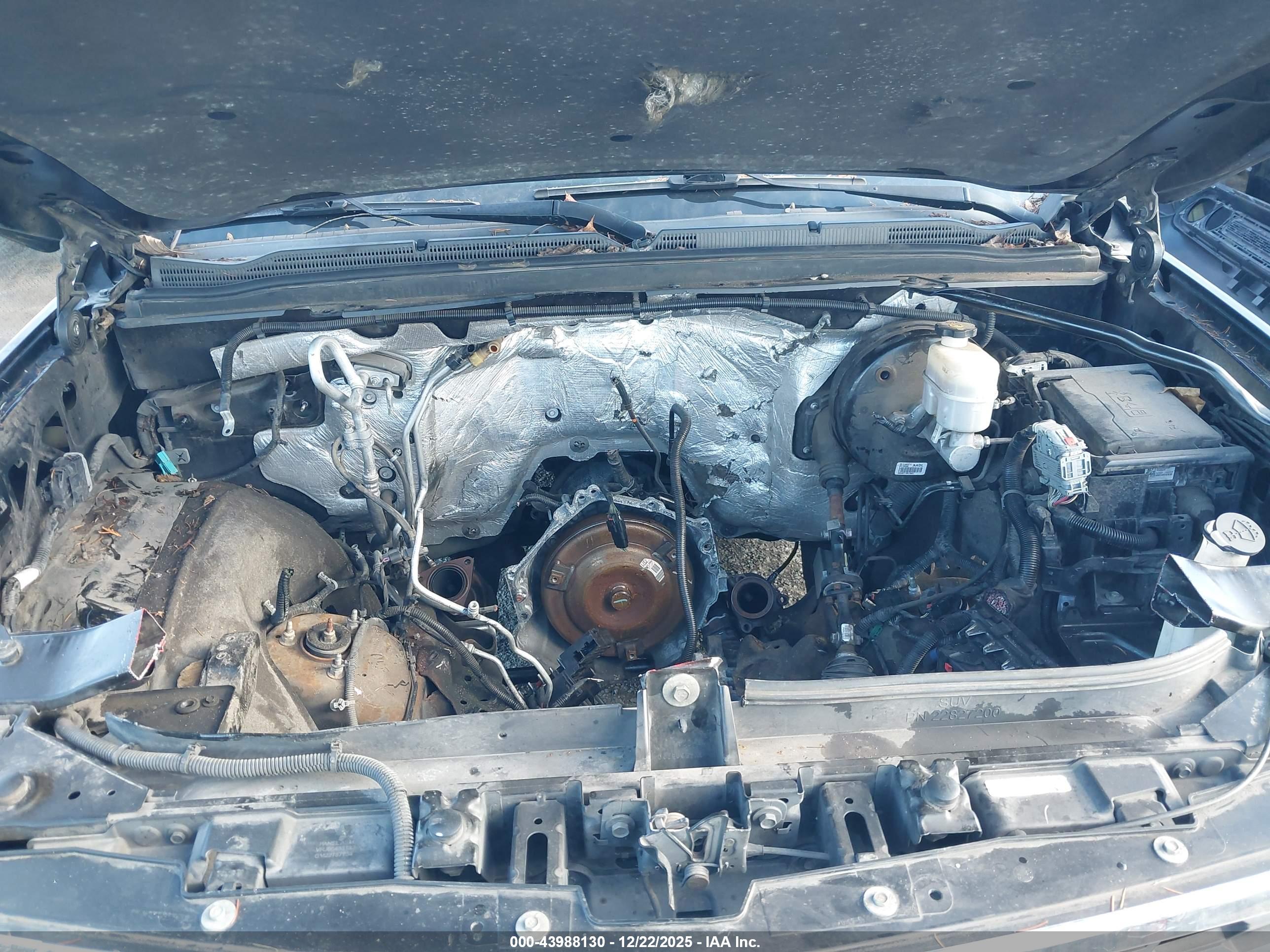 CHEVROLET TAHOE image 10