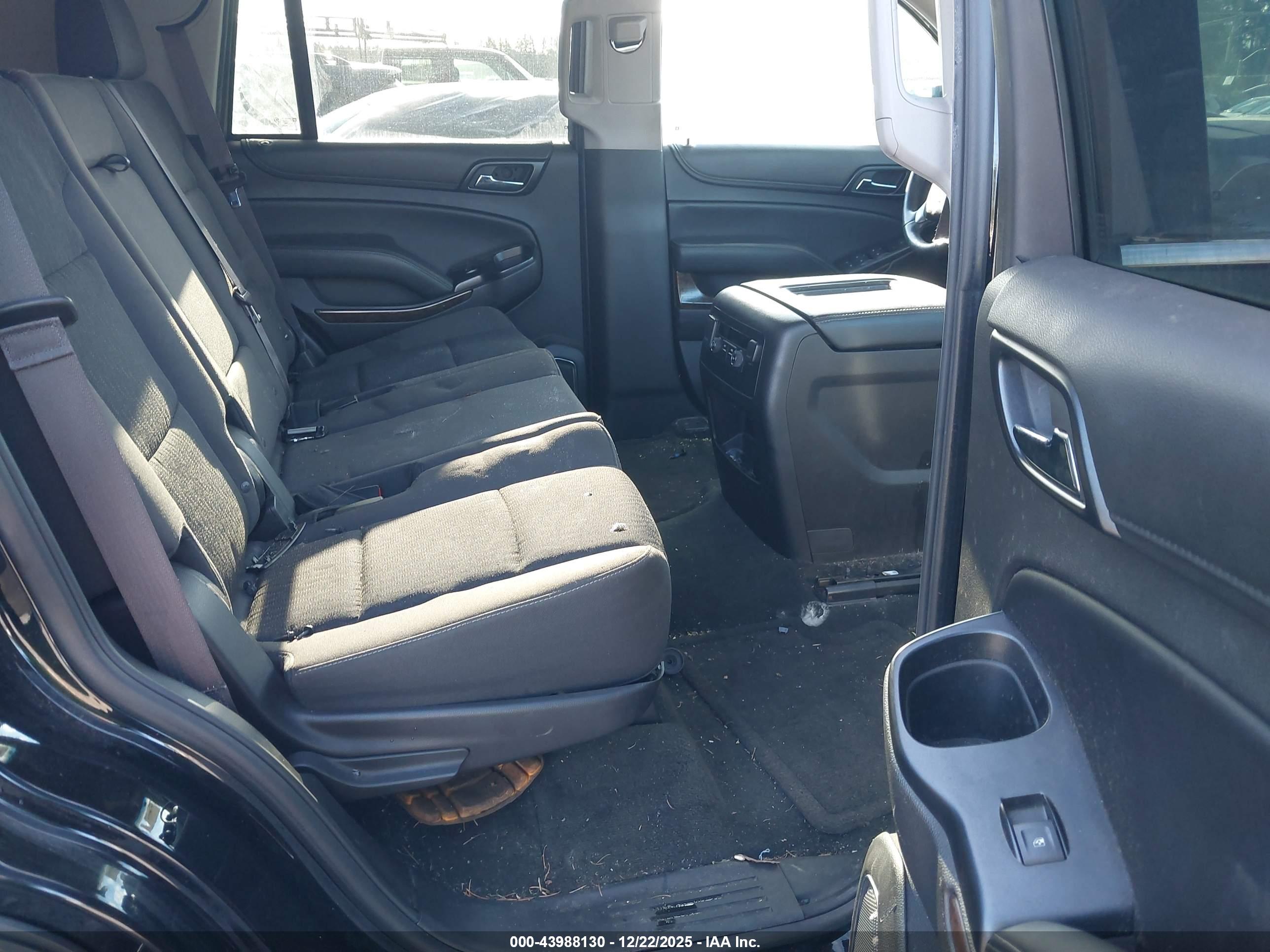 CHEVROLET TAHOE image 8