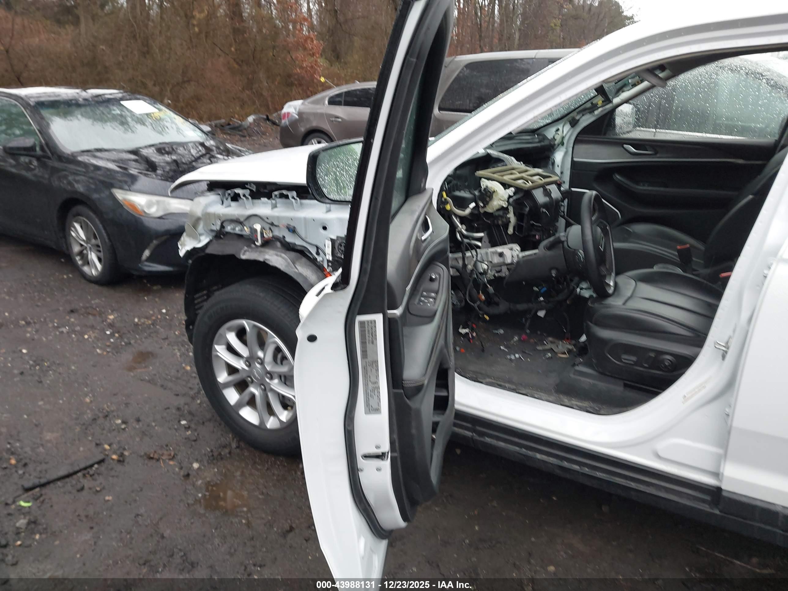 JEEP GRAND image 6