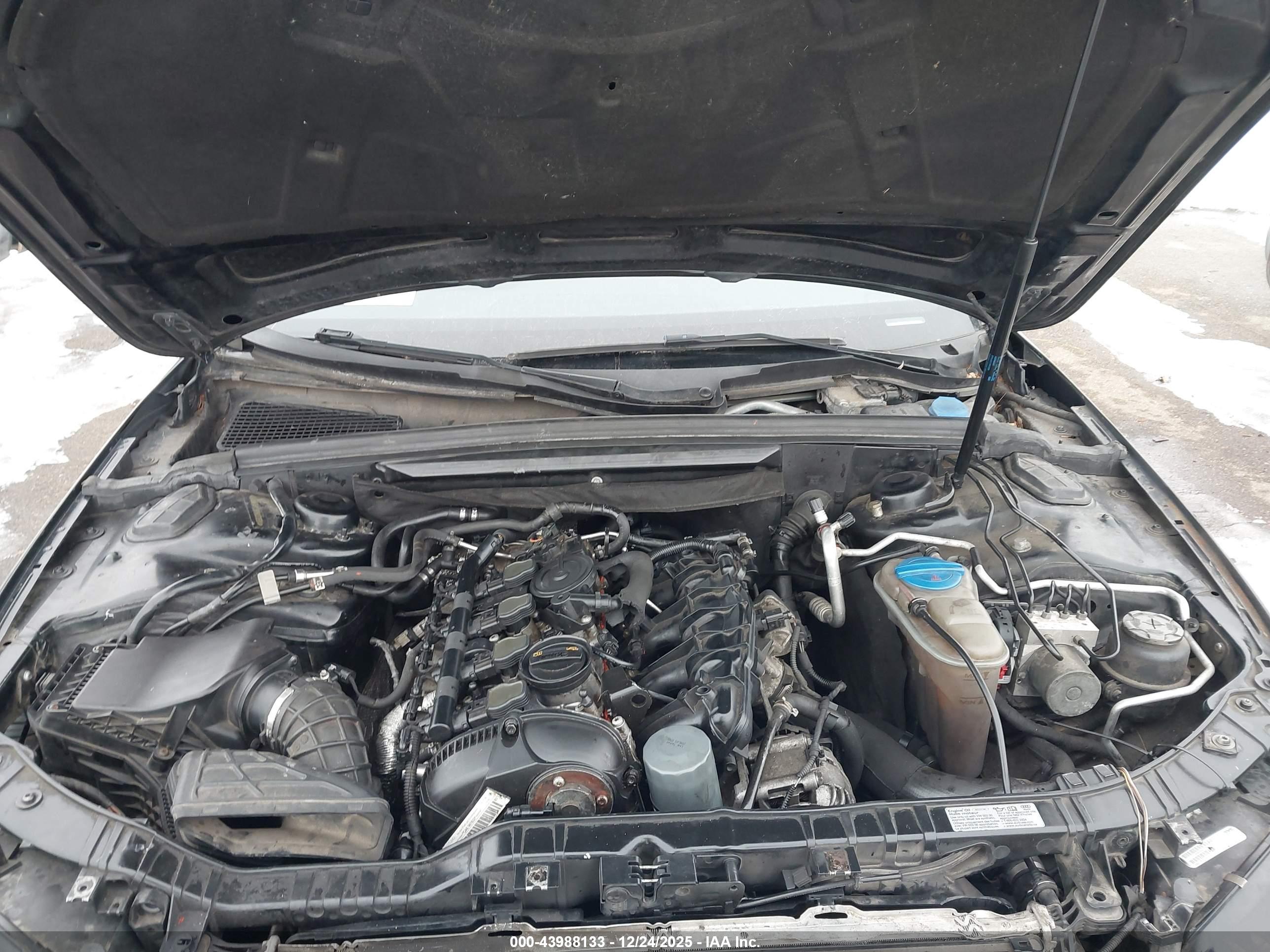 AUDI A4 image 10