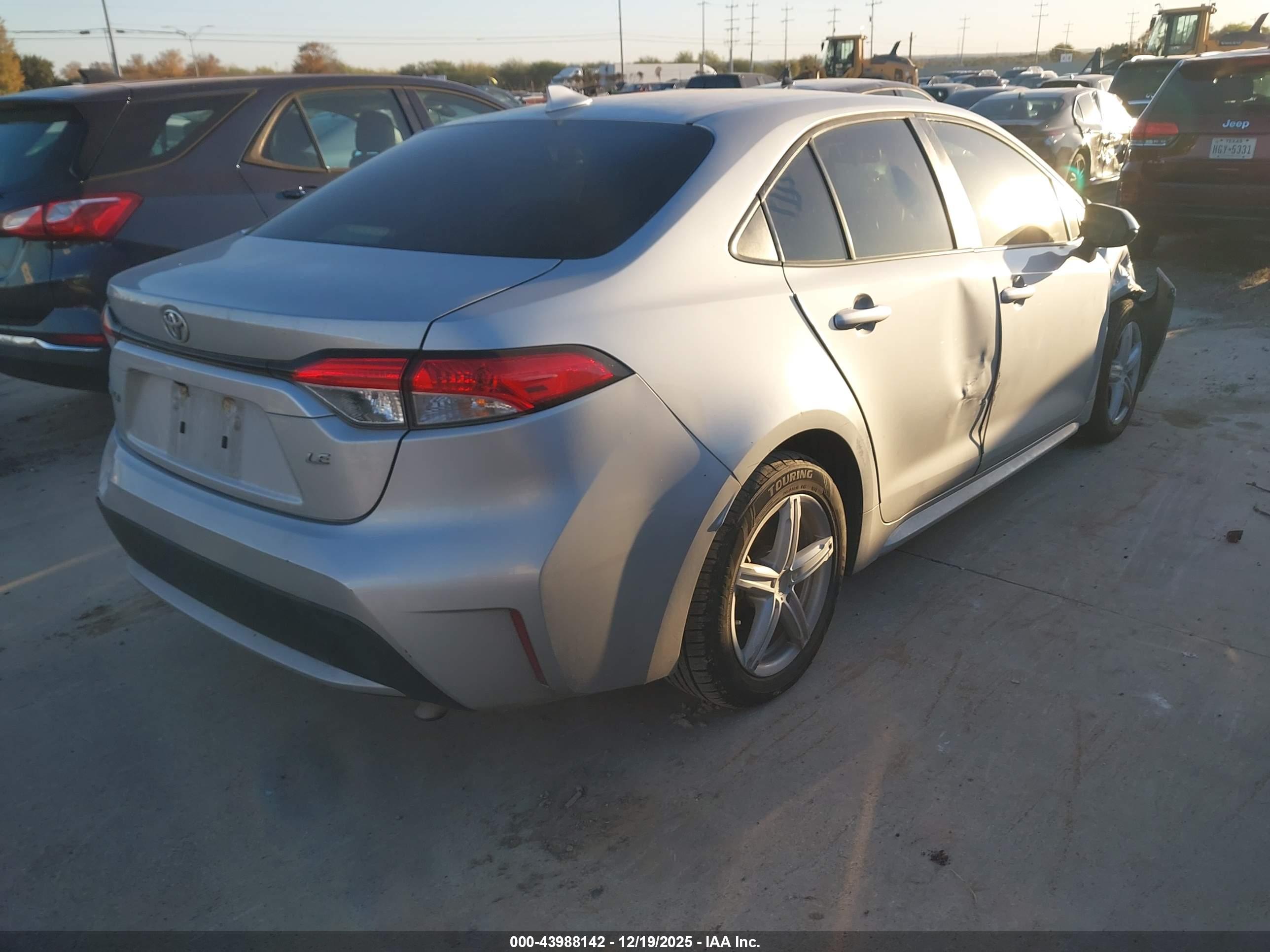 TOYOTA COROLLA image 4