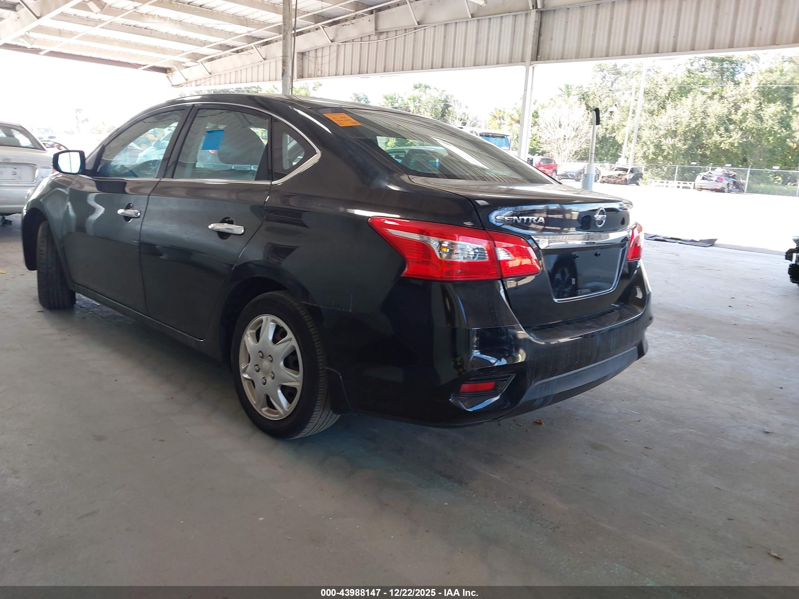 NISSAN SENTRA image 3