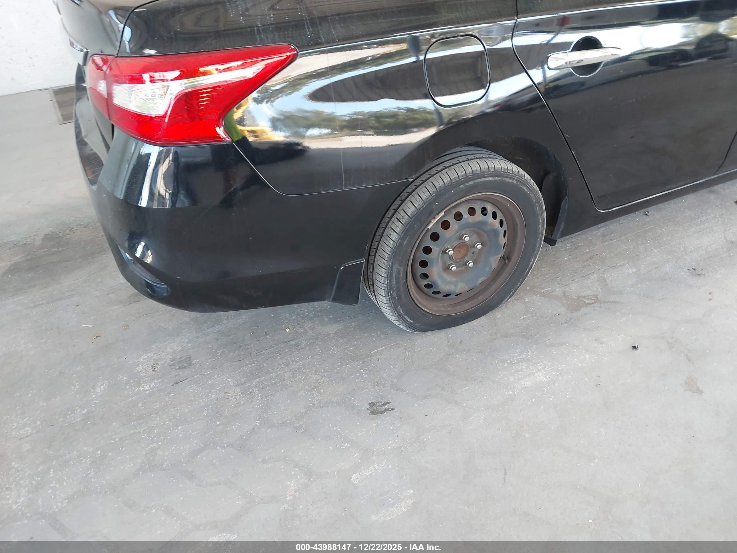 NISSAN SENTRA image 6