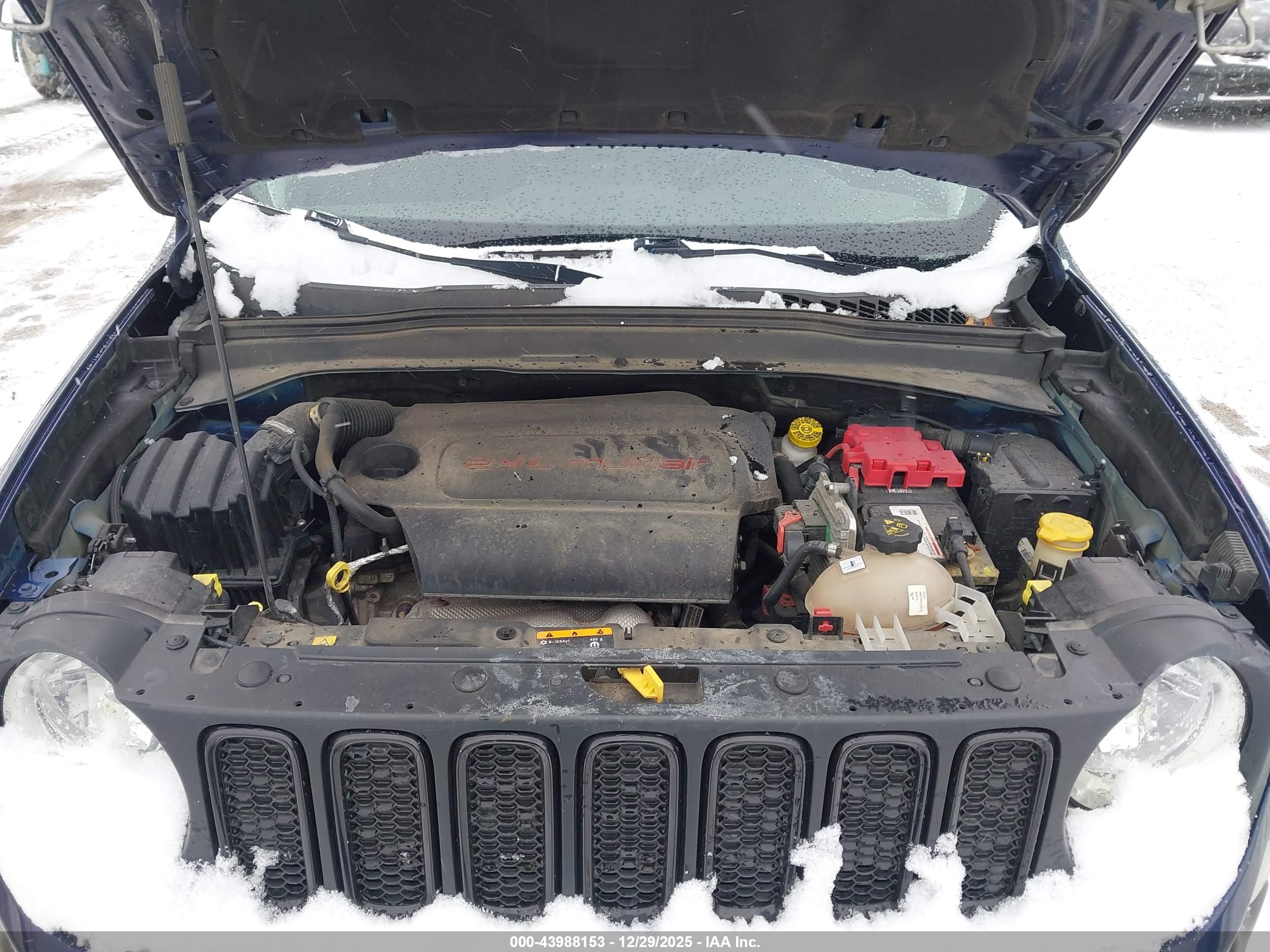 JEEP RENEGADE image 10