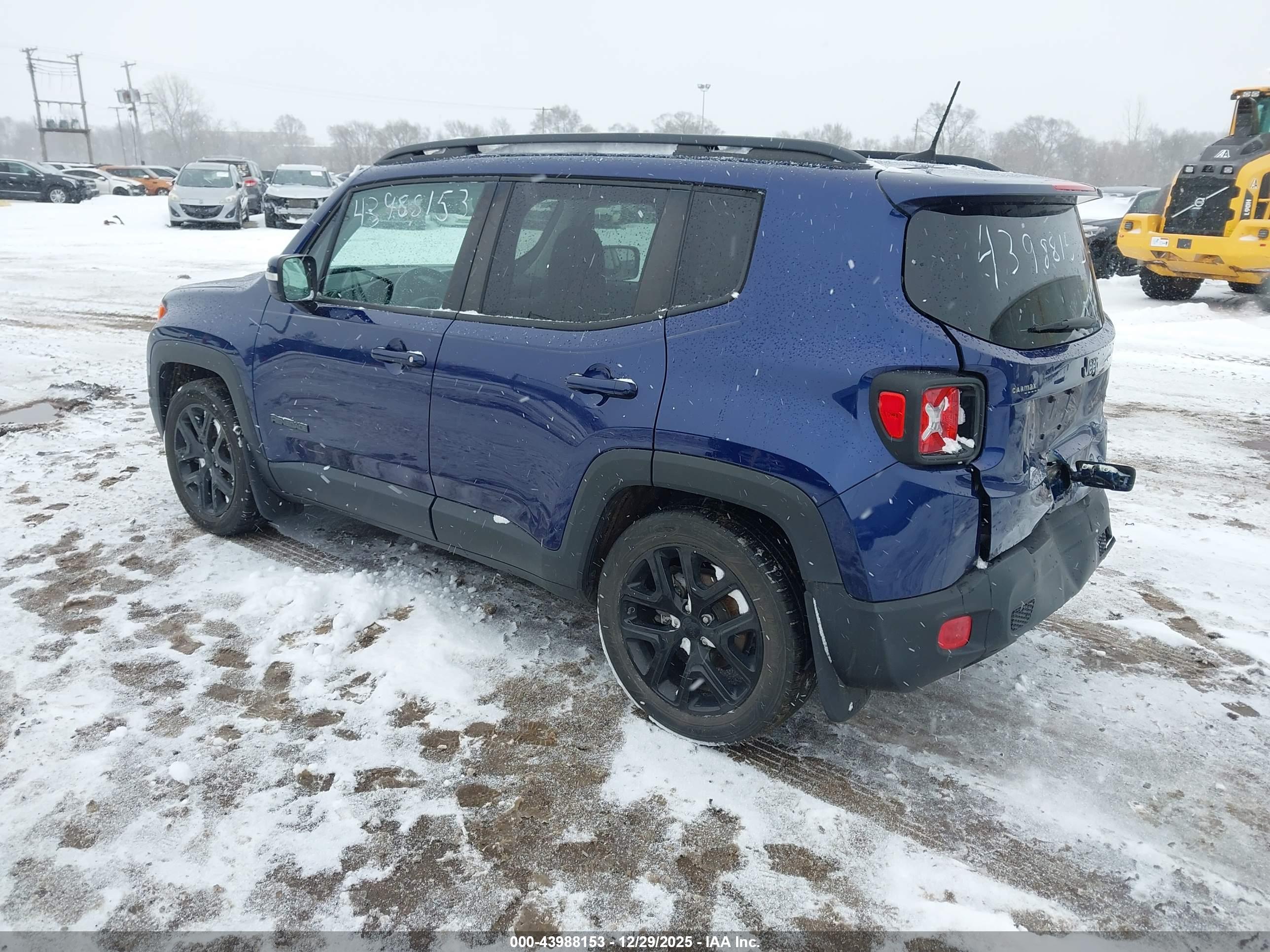 JEEP RENEGADE image 3