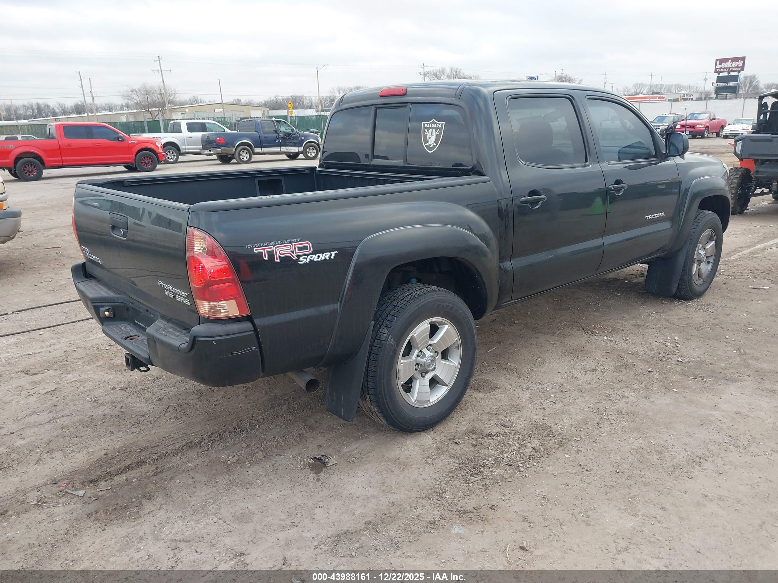TOYOTA TACOMA image 4