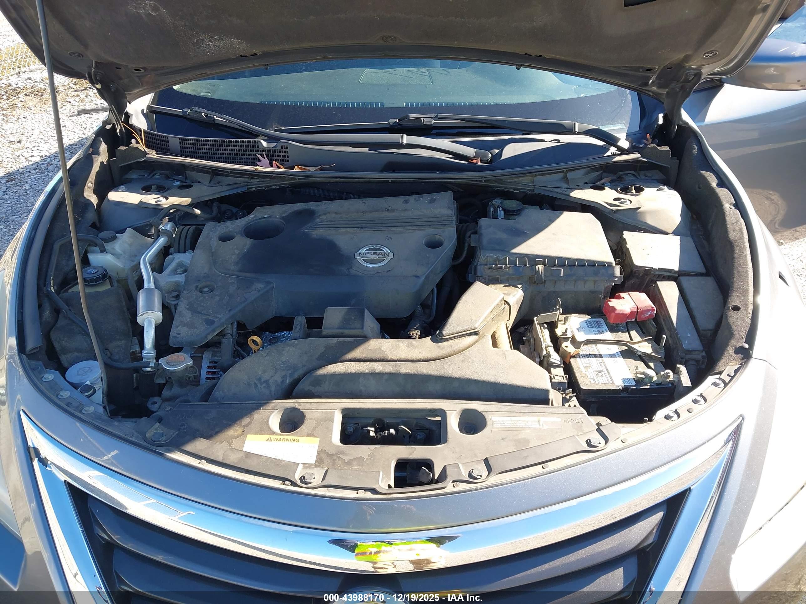 NISSAN ALTIMA image 10