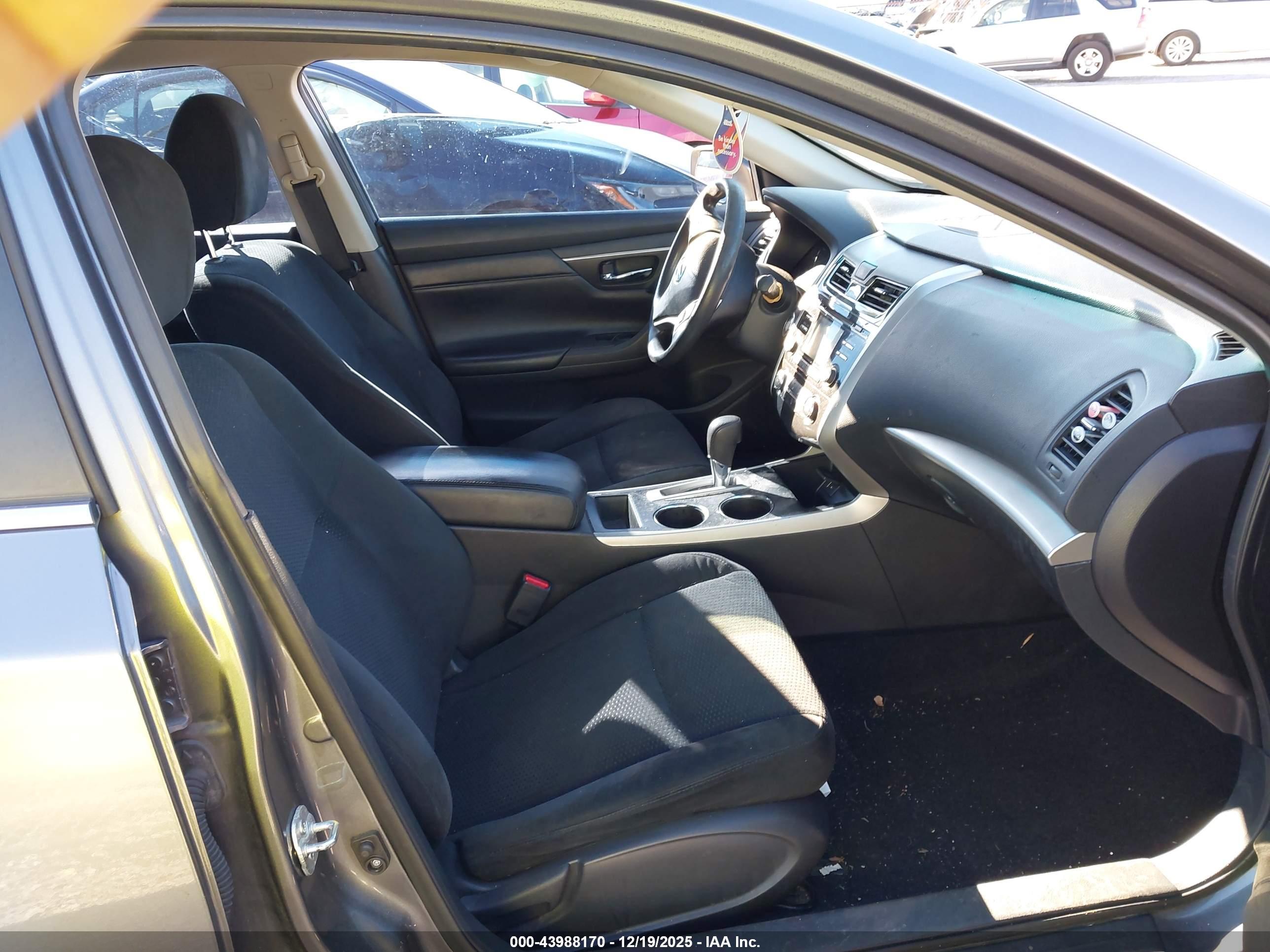 NISSAN ALTIMA image 5