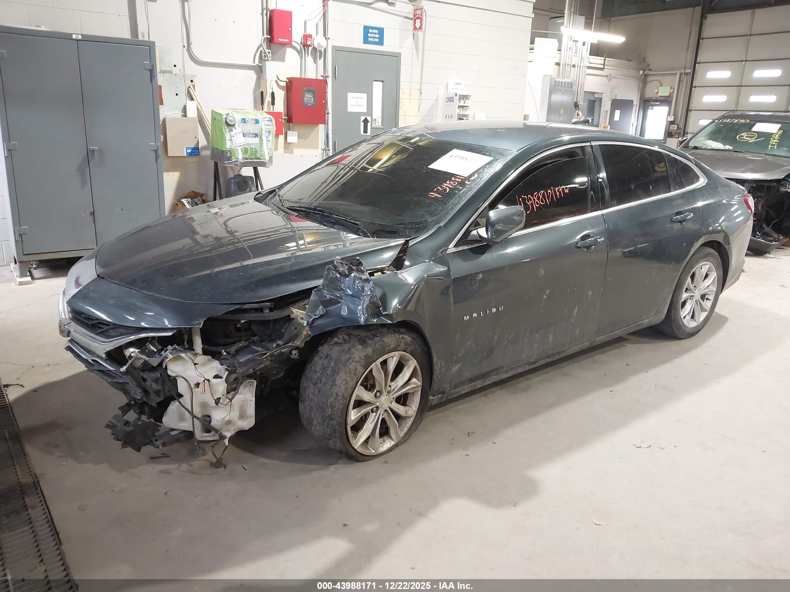 CHEVROLET MALIBU image 2