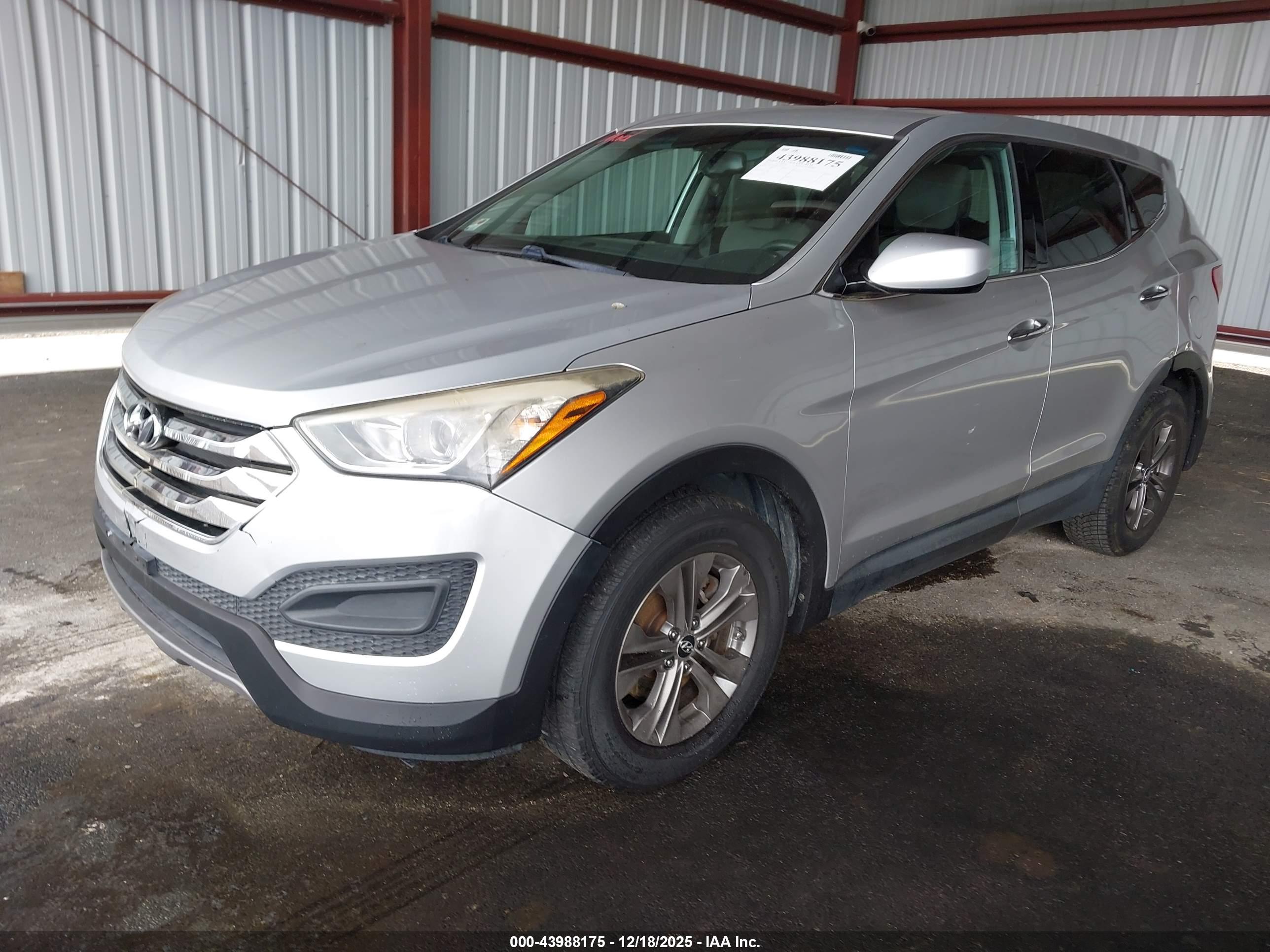 HYUNDAI SANTA image 2