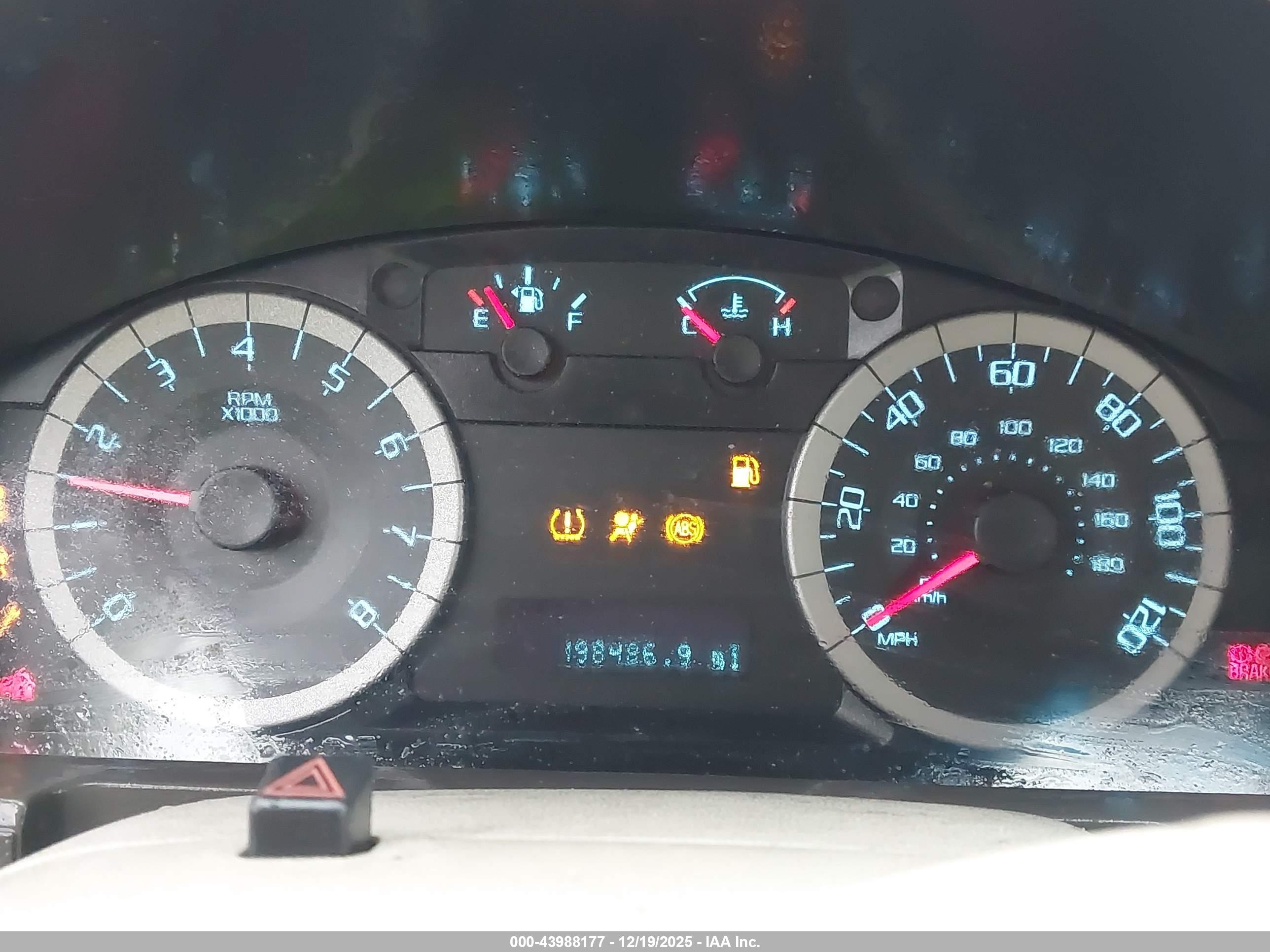 FORD ESCAPE image 7