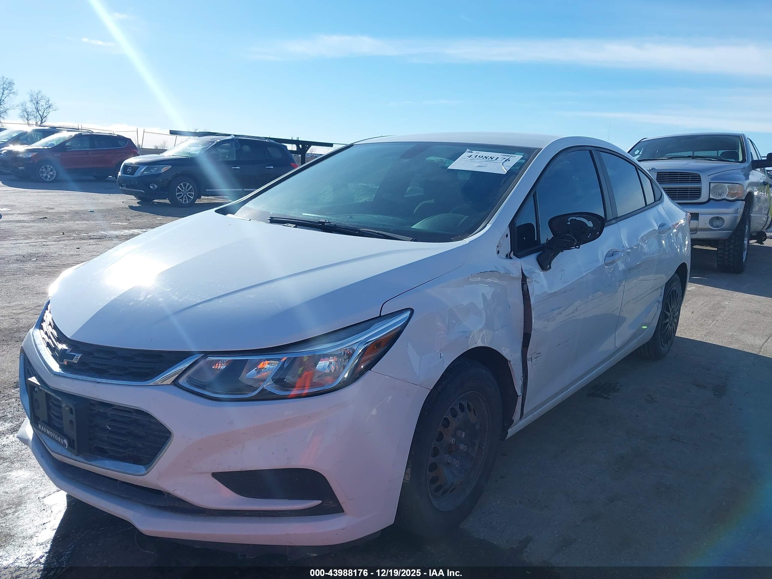 CHEVROLET CRUZE image 6