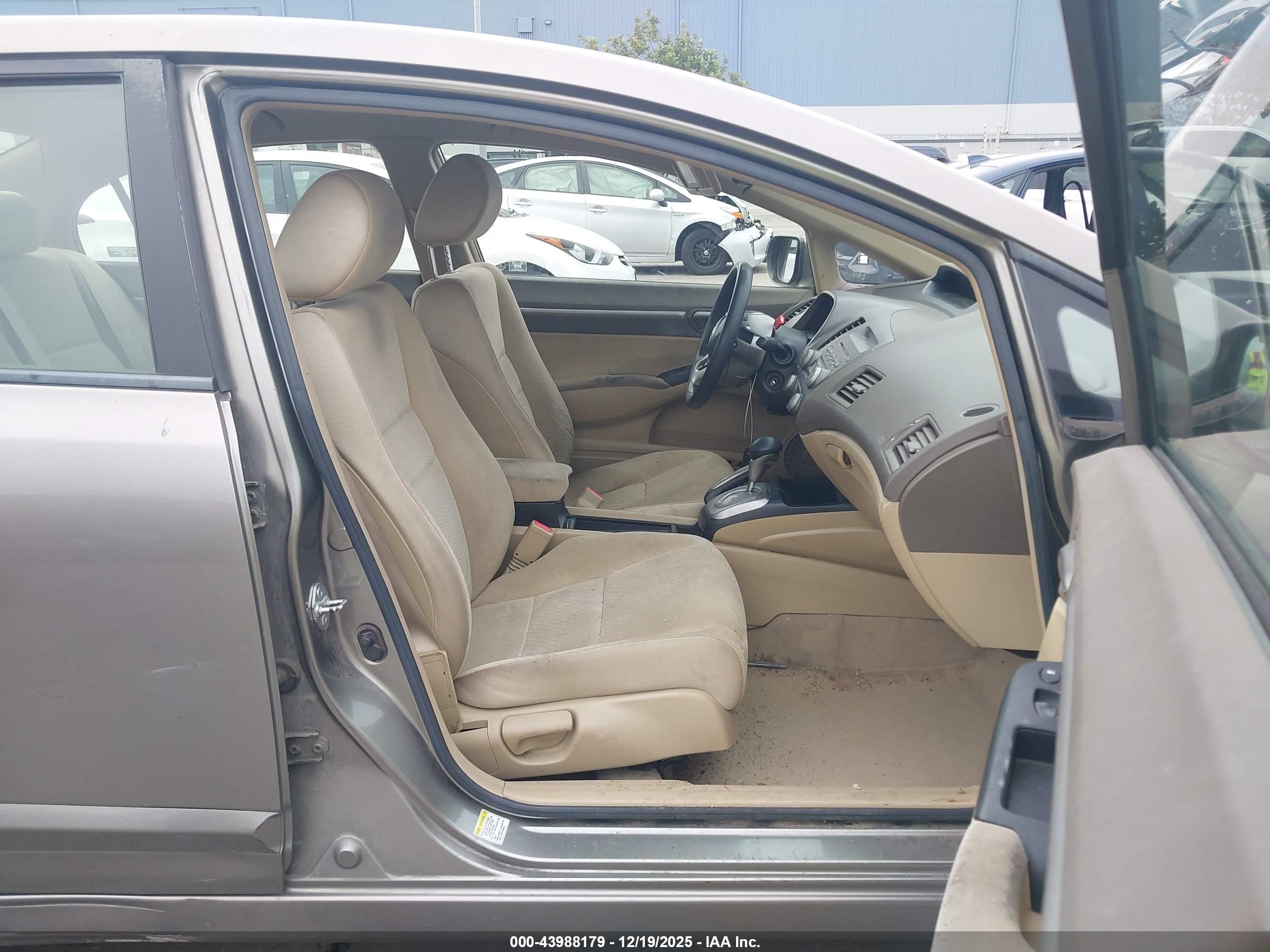 HONDA CIVIC image 5