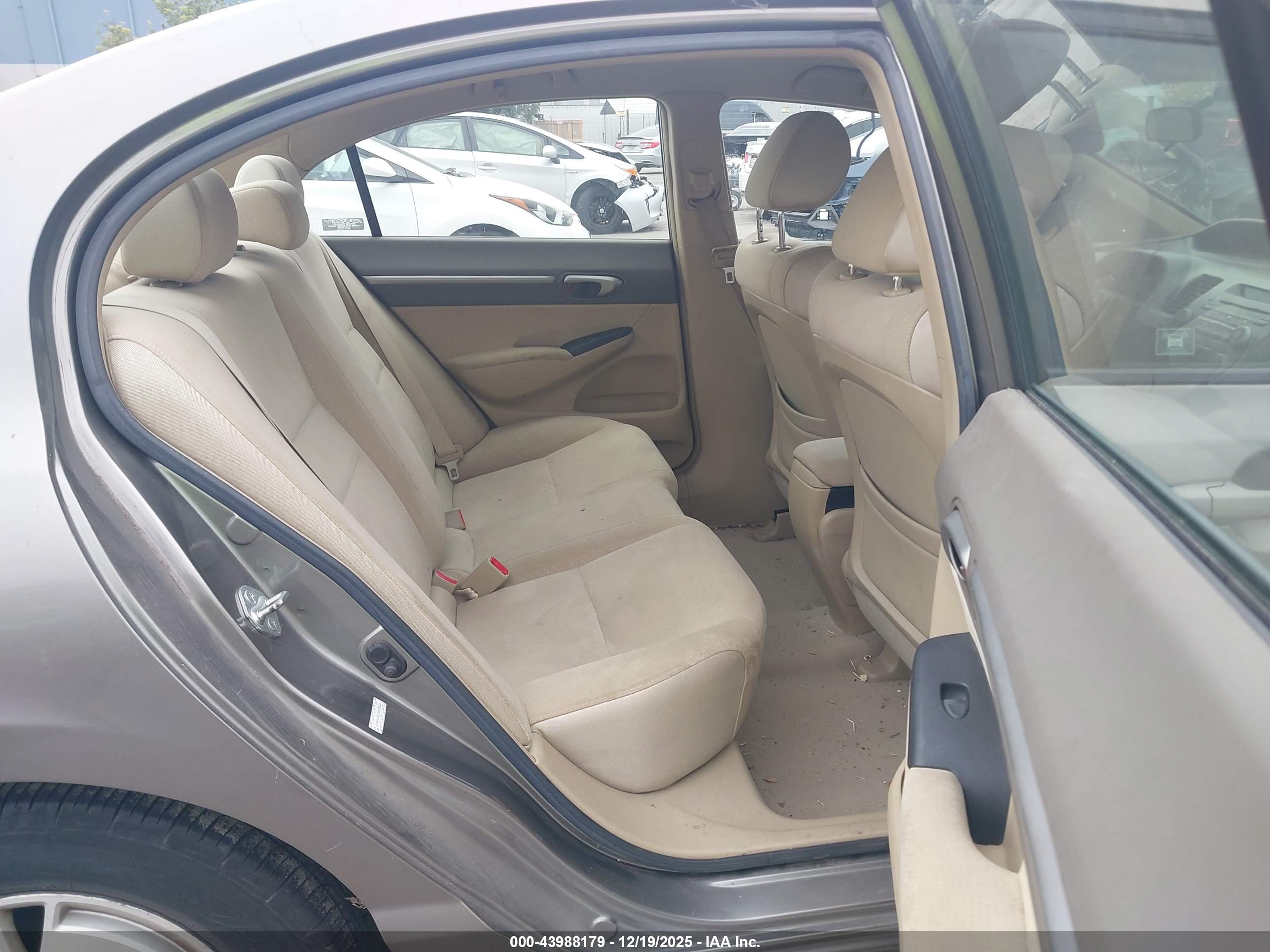 HONDA CIVIC image 8