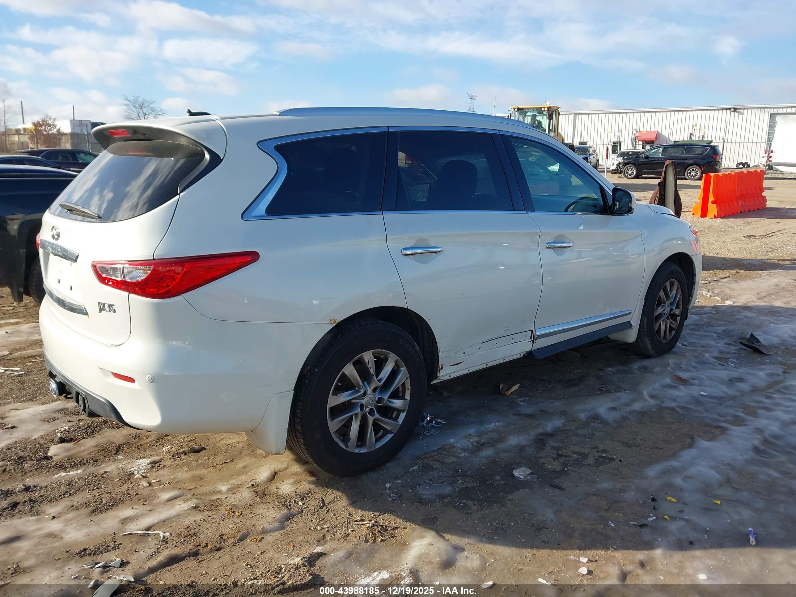 INFINITI JX35 image 4