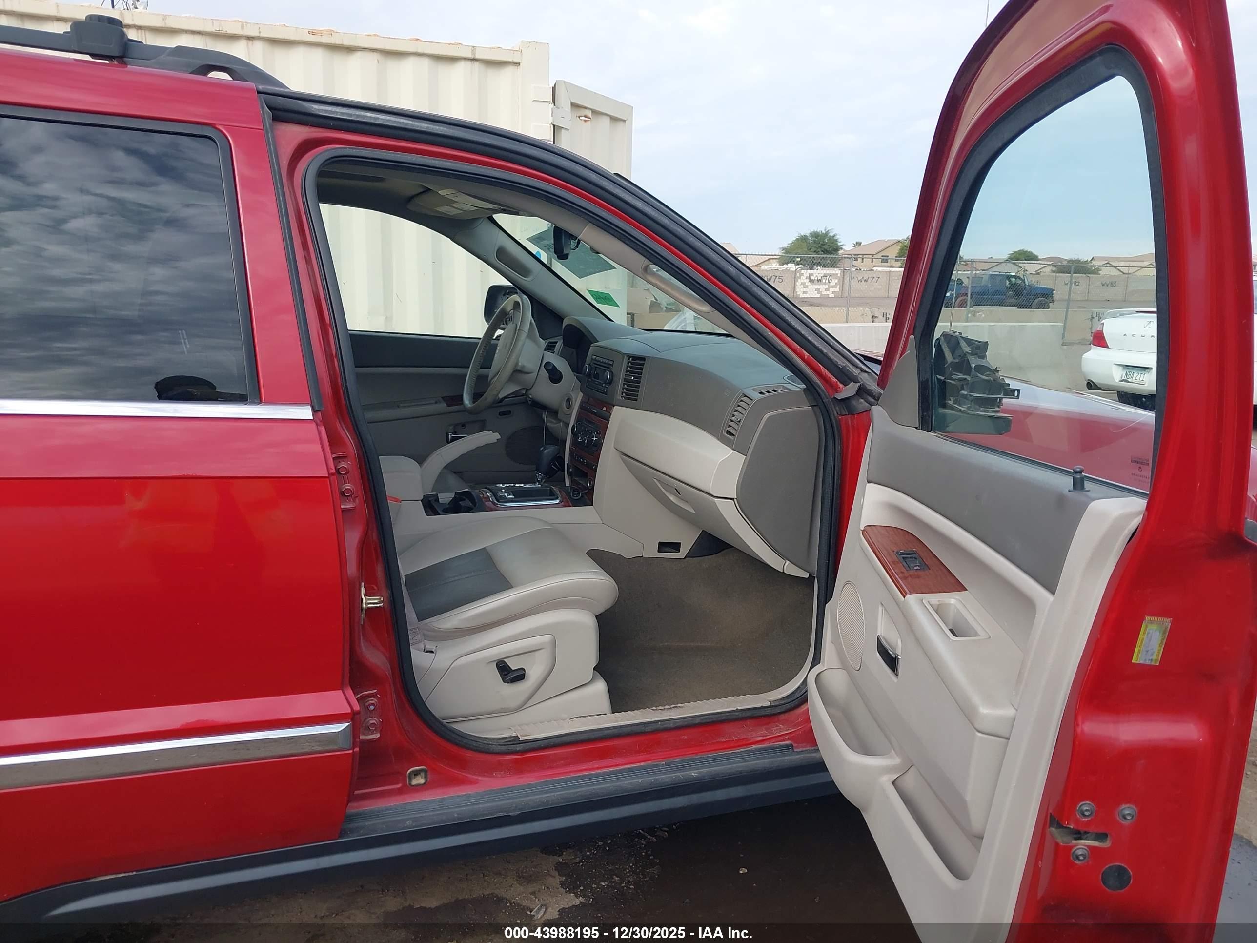 JEEP GRAND image 5
