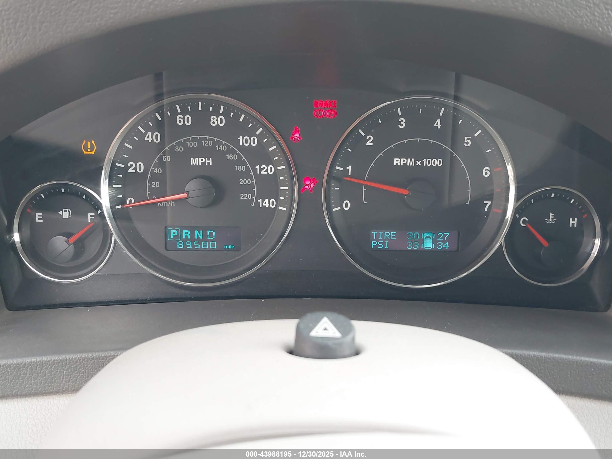 JEEP GRAND image 7