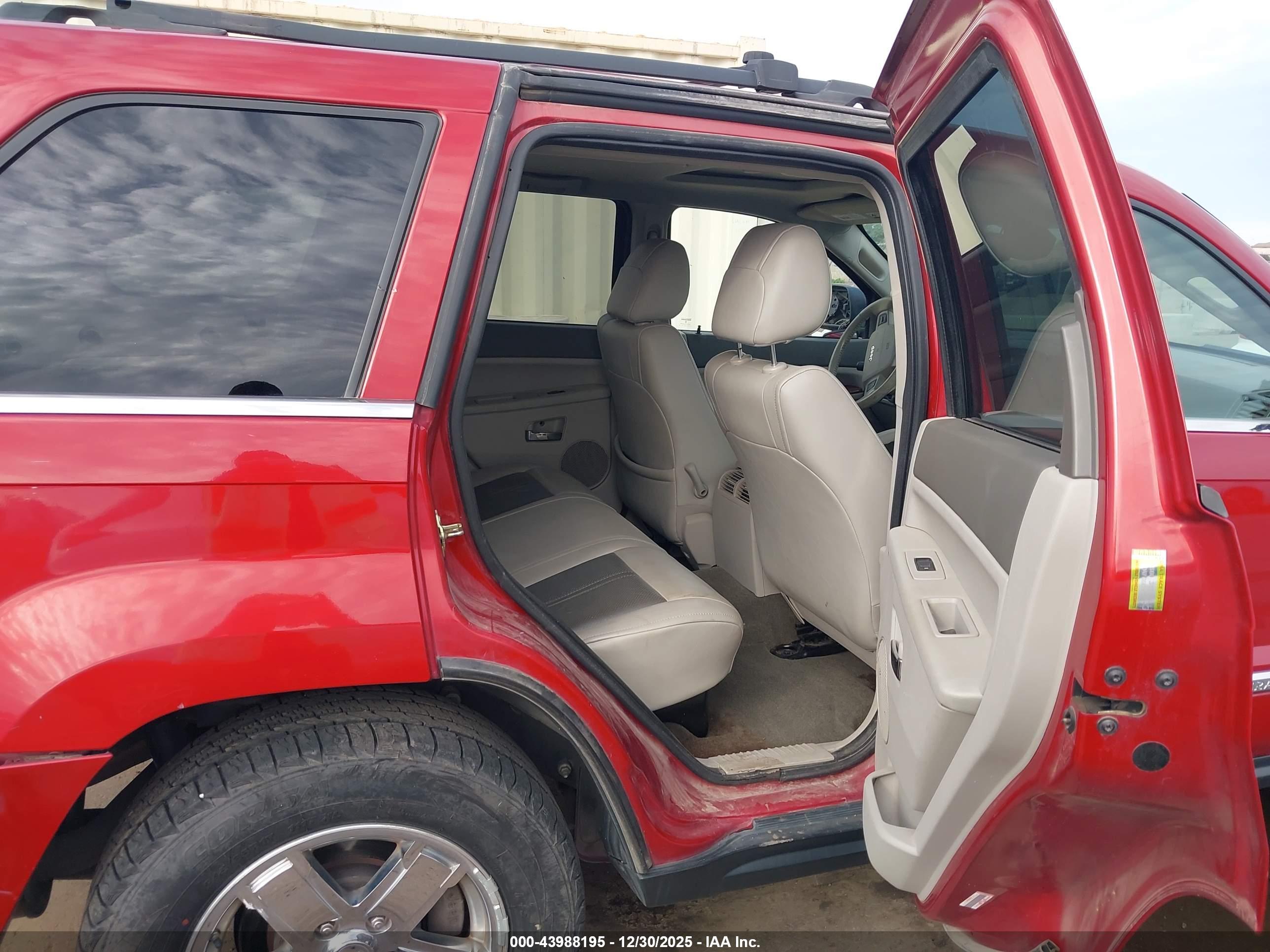 JEEP GRAND image 8
