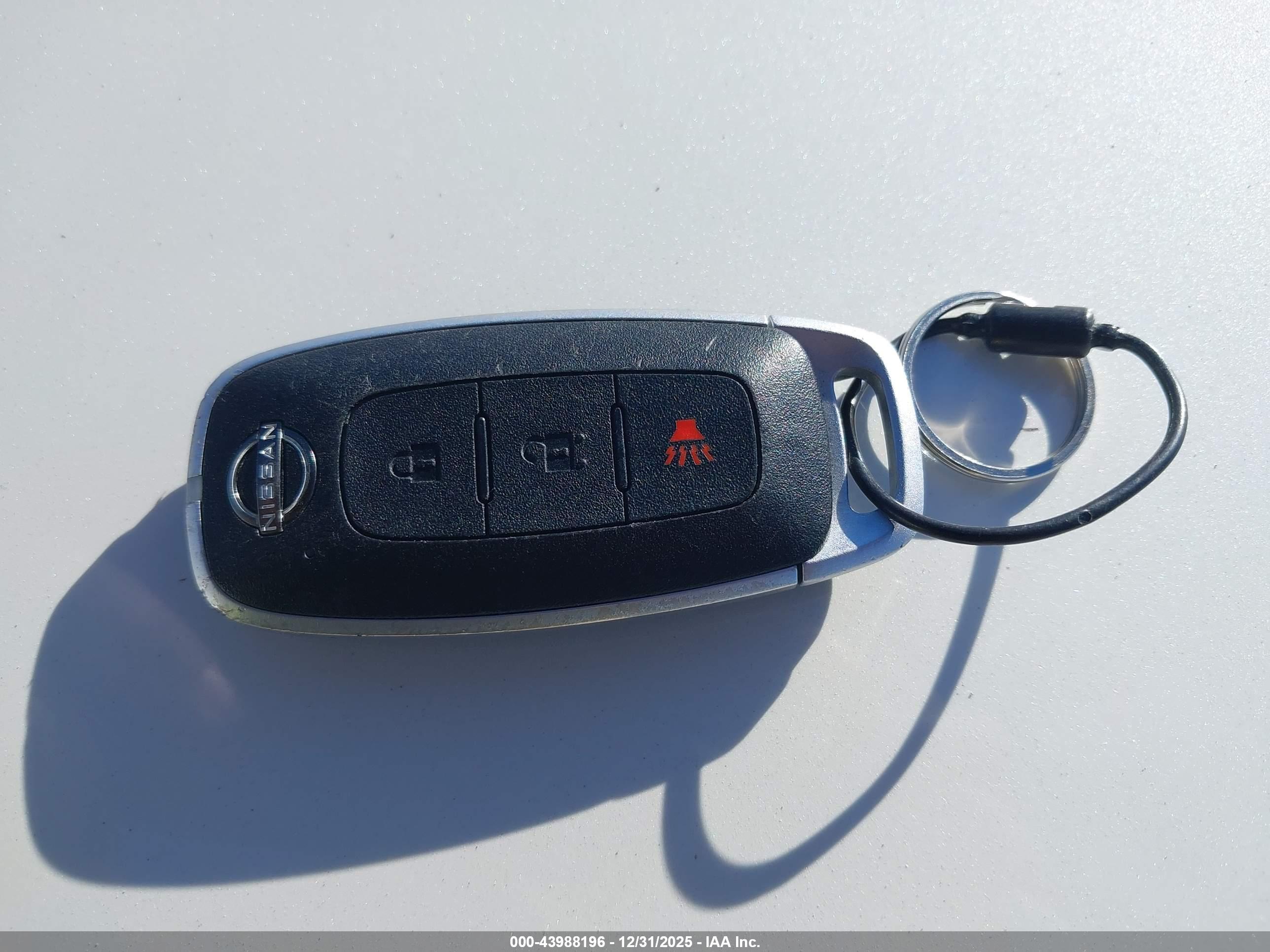 NISSAN ROGUE image 11