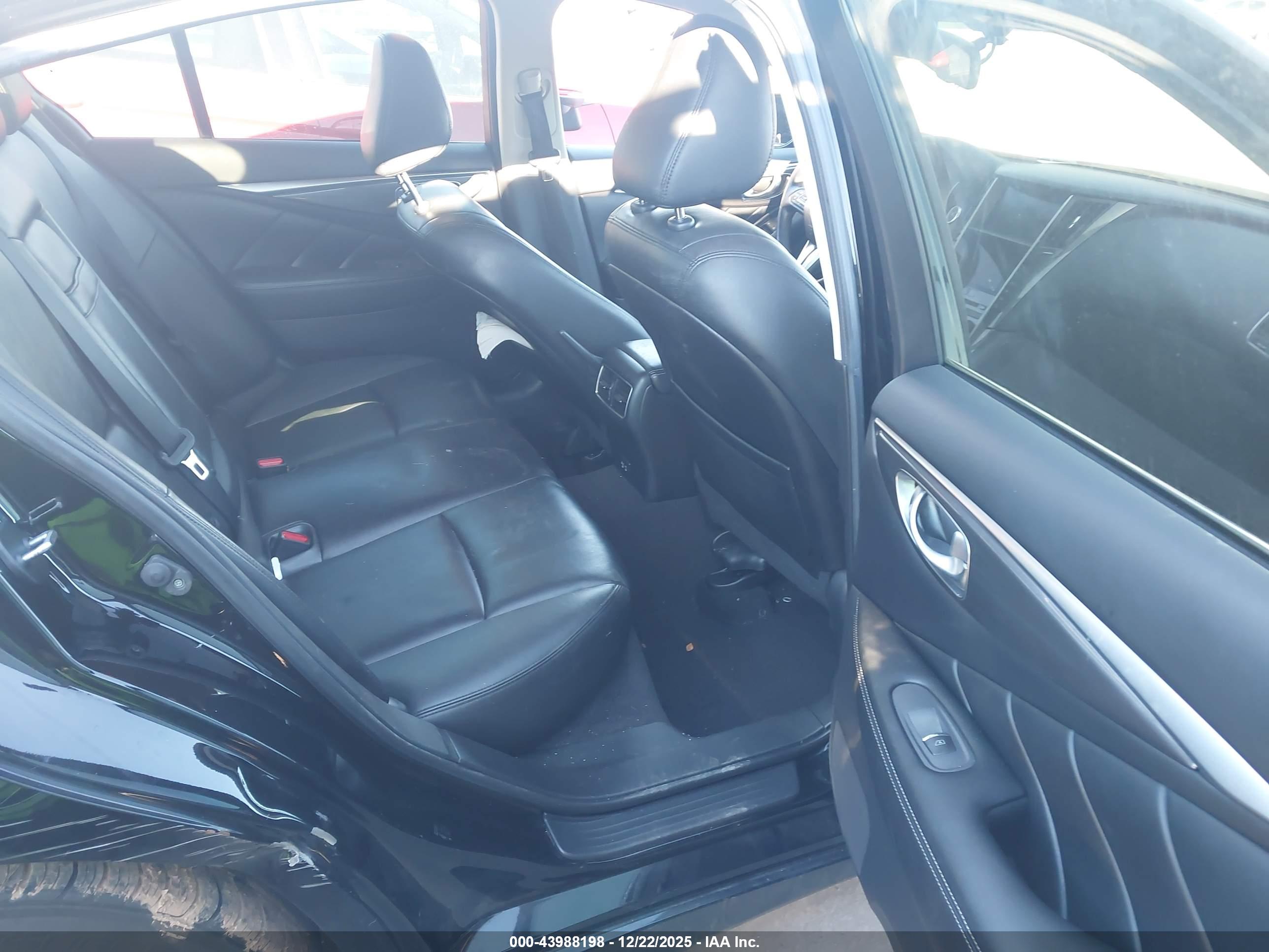 INFINITI Q50 image 8