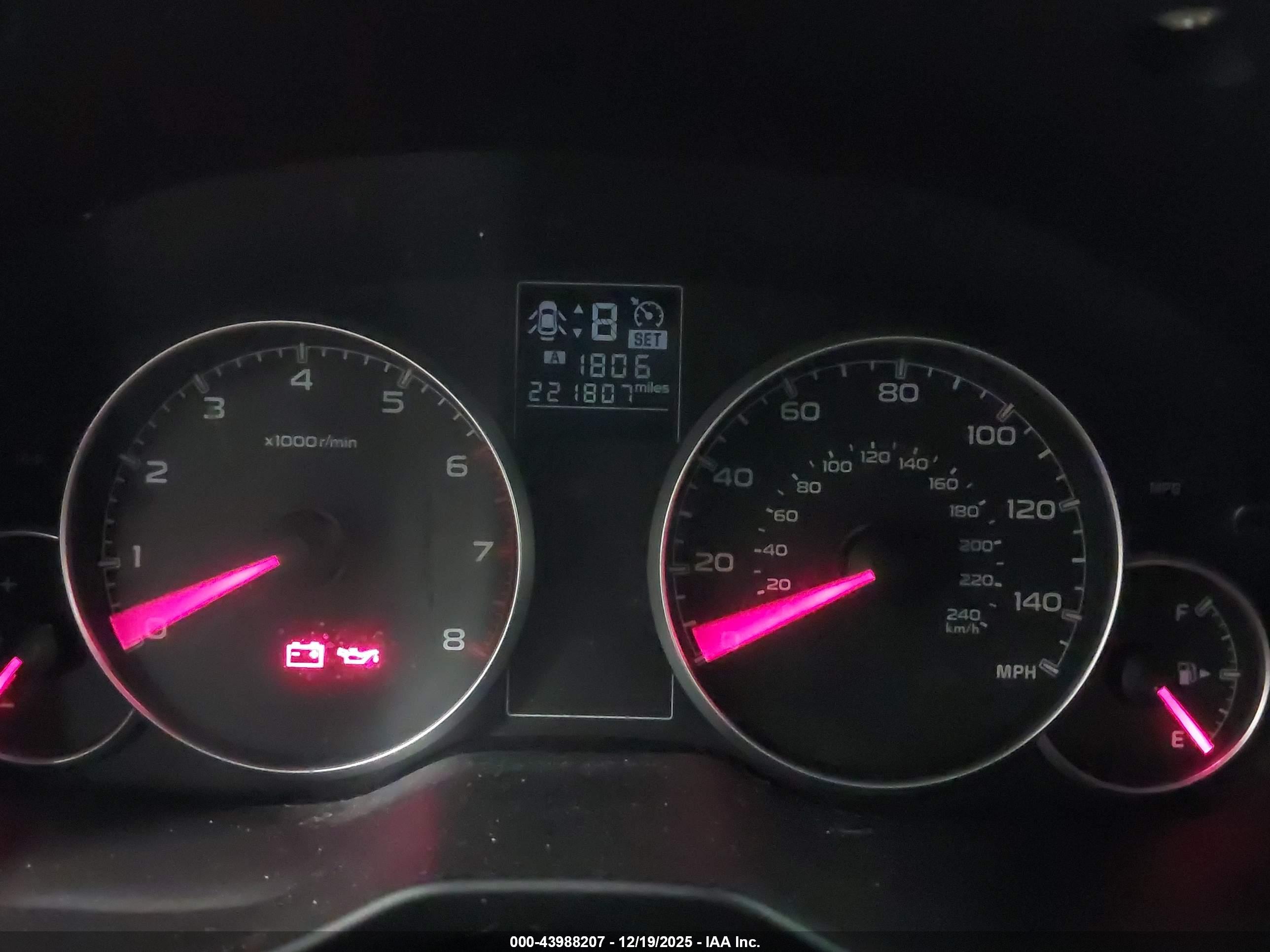 SUBARU OUTBACK image 7