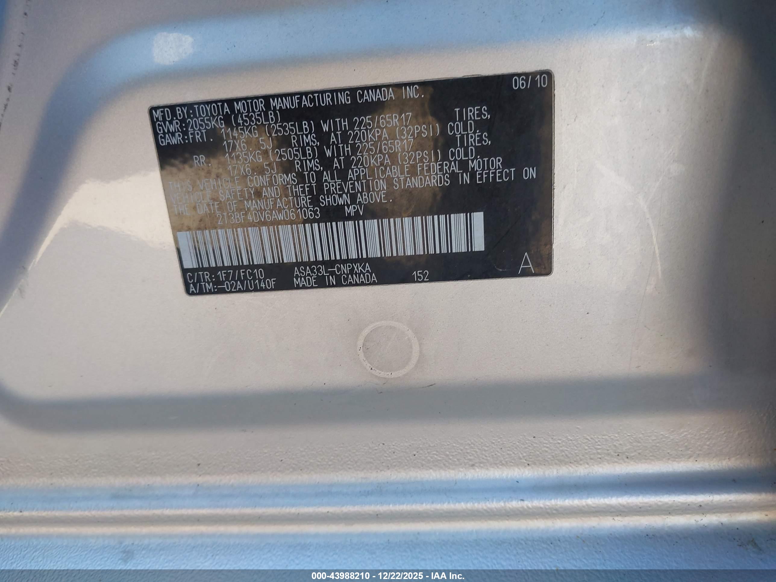 TOYOTA RAV4 image 9