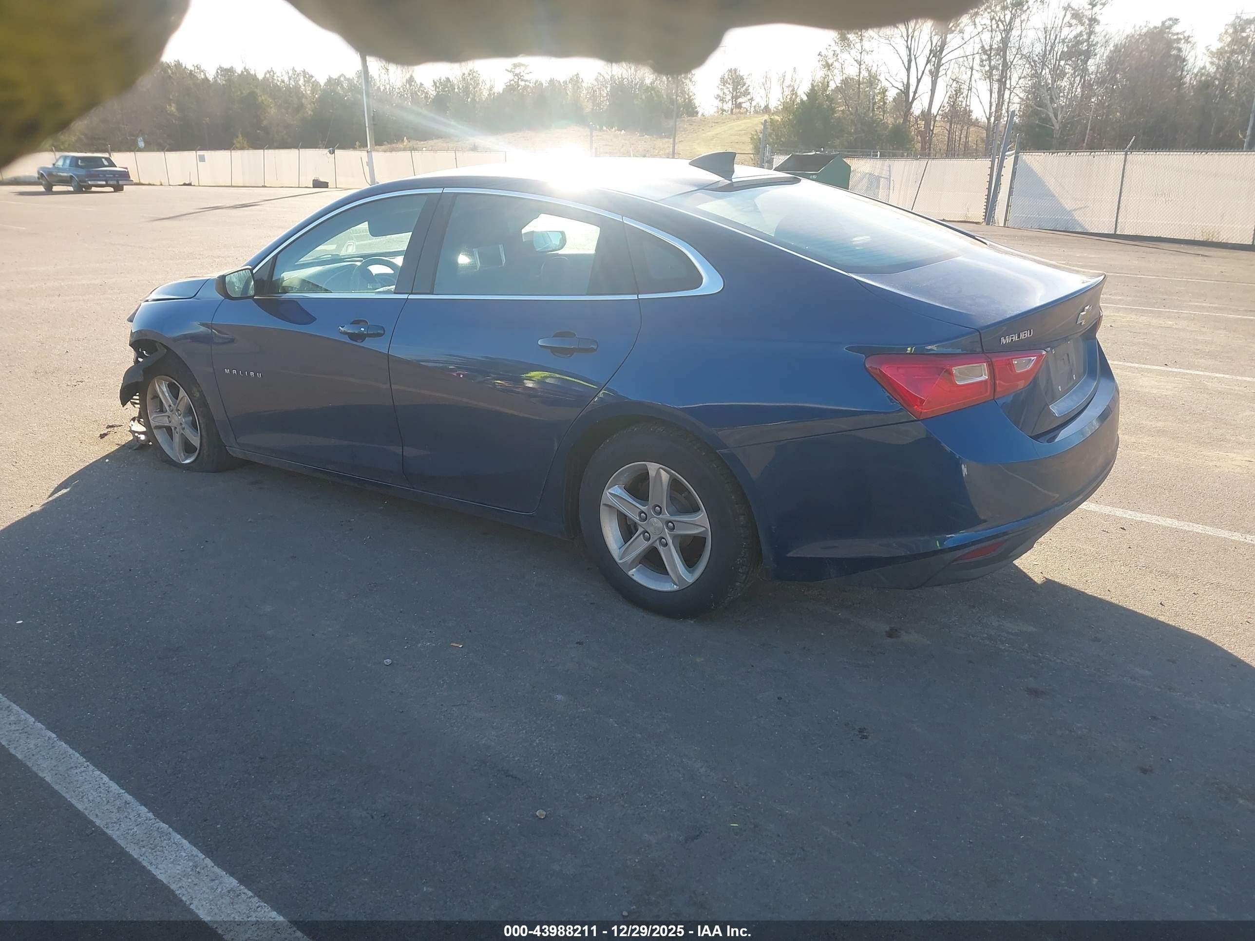 CHEVROLET MALIBU image 3