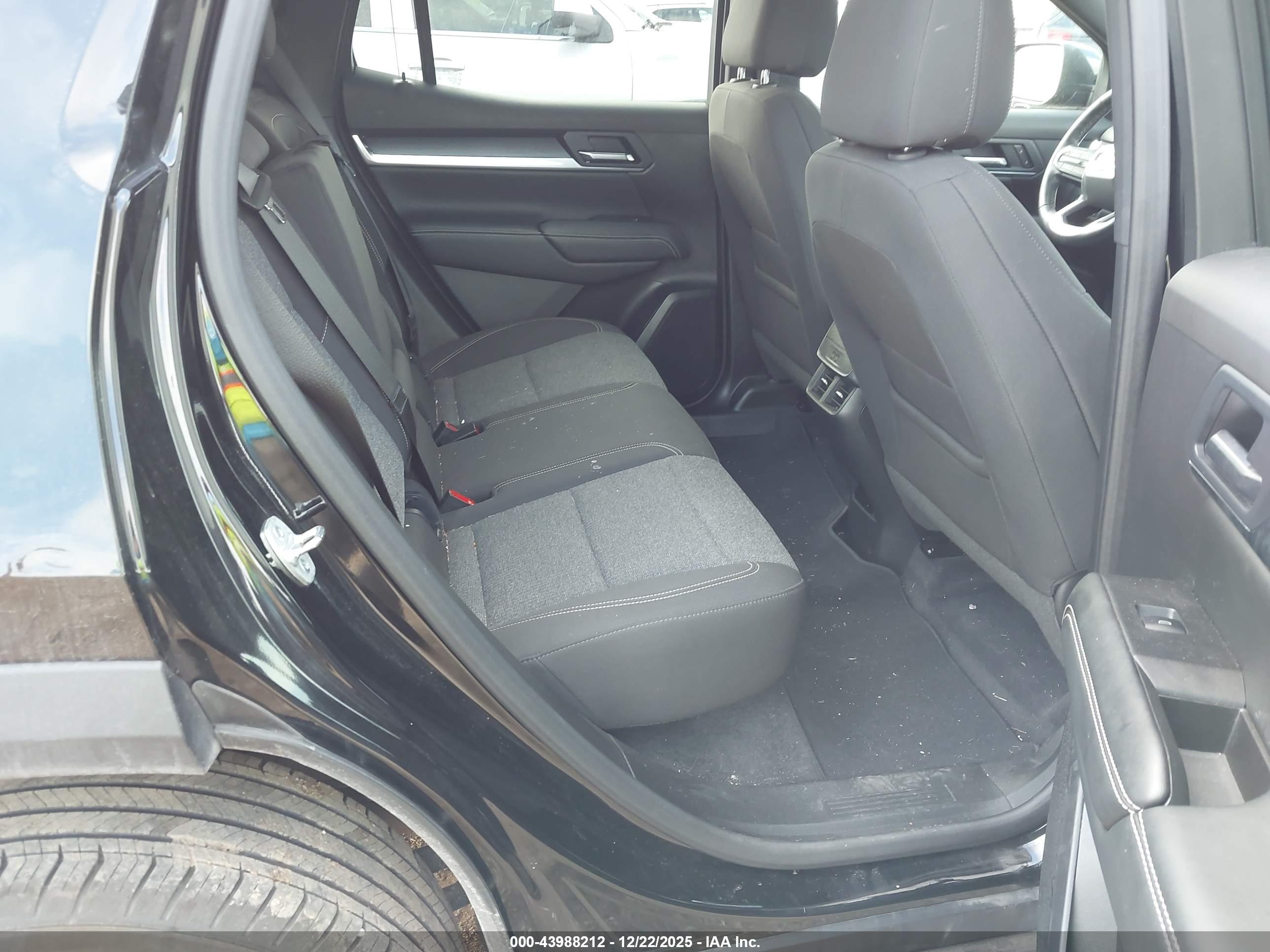GMC TERRAIN image 8
