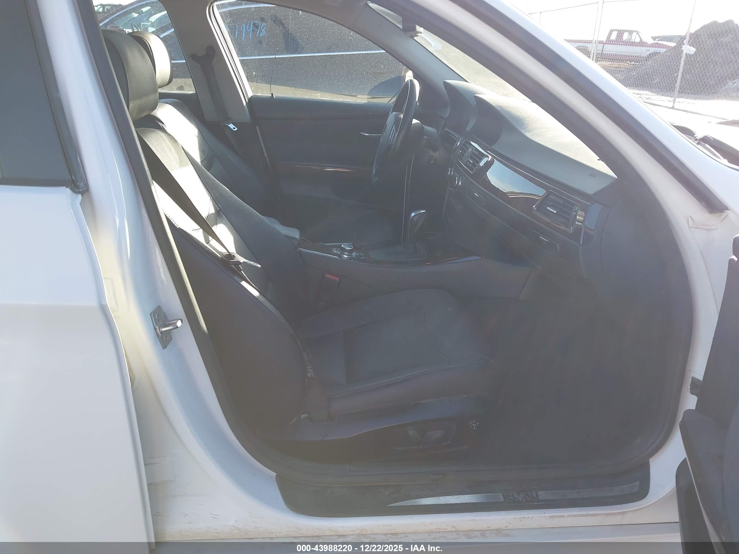 BMW 328I image 5
