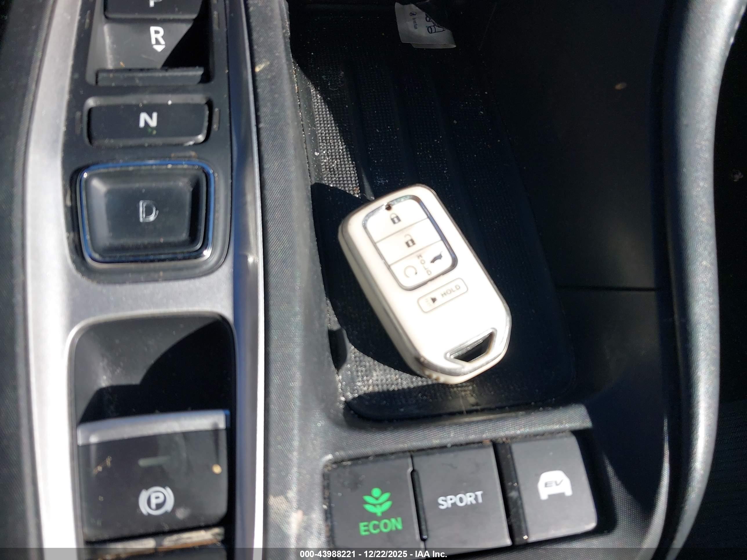 HONDA INSIGHT image 11