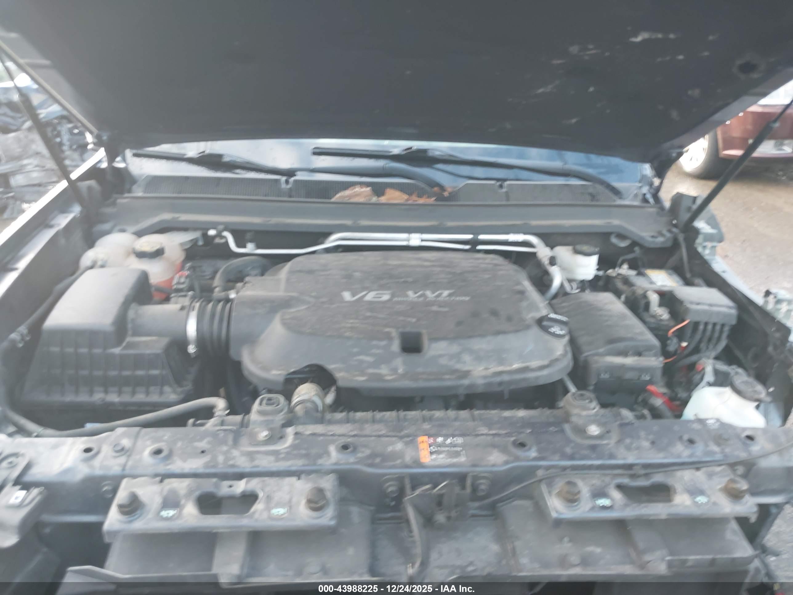 CHEVROLET COLORADO image 10