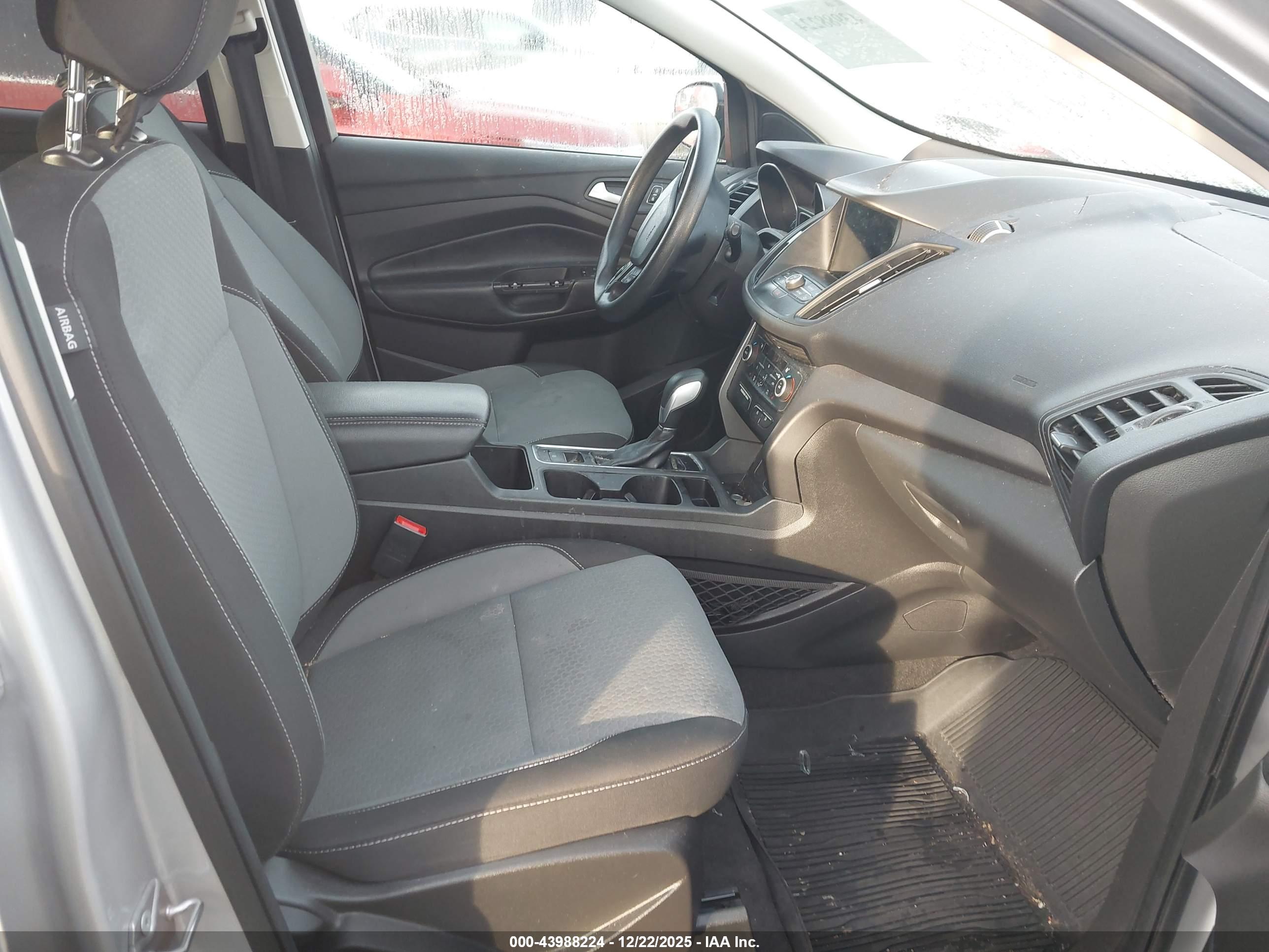 FORD ESCAPE image 5