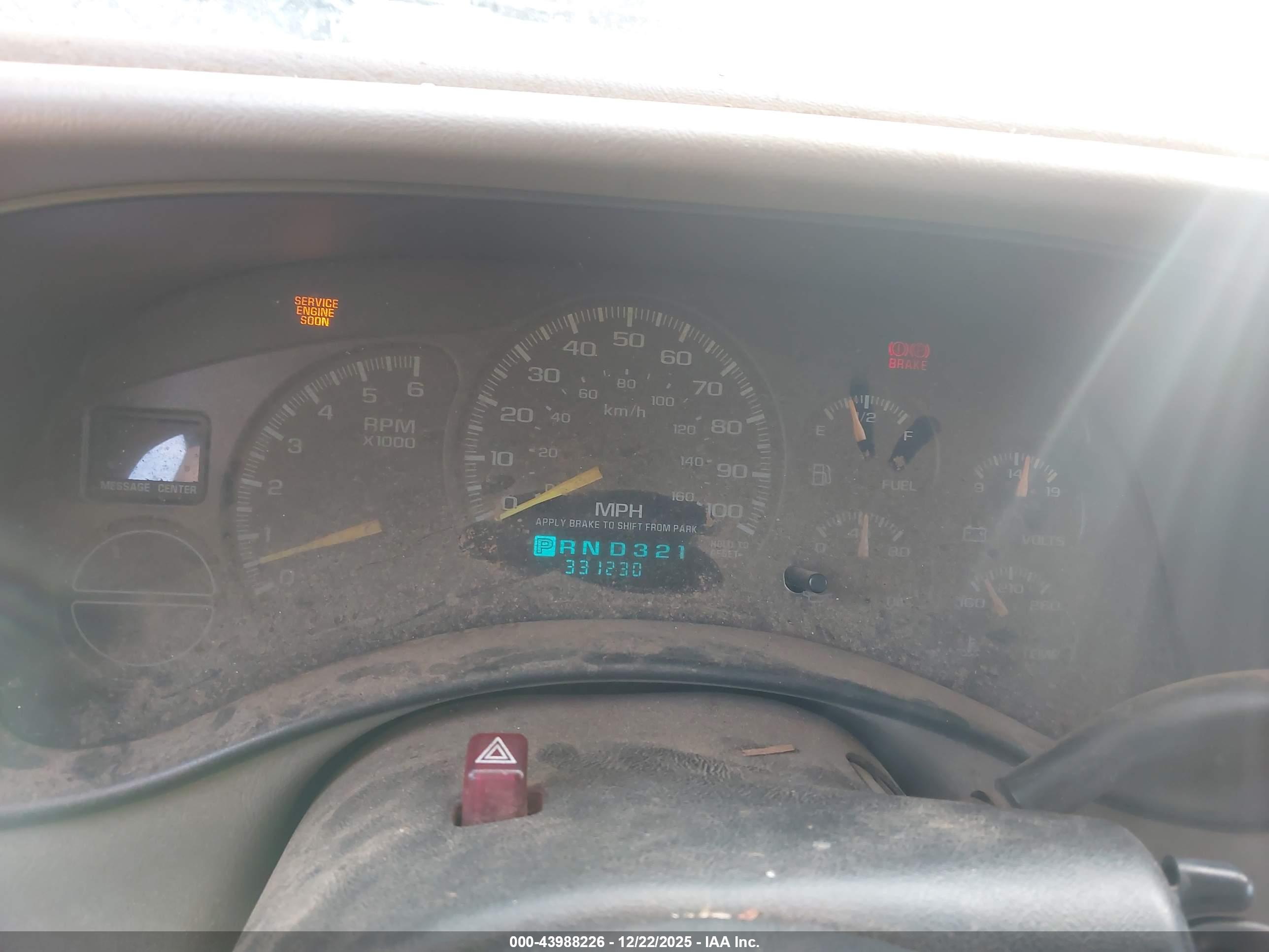 GMC YUKON image 7