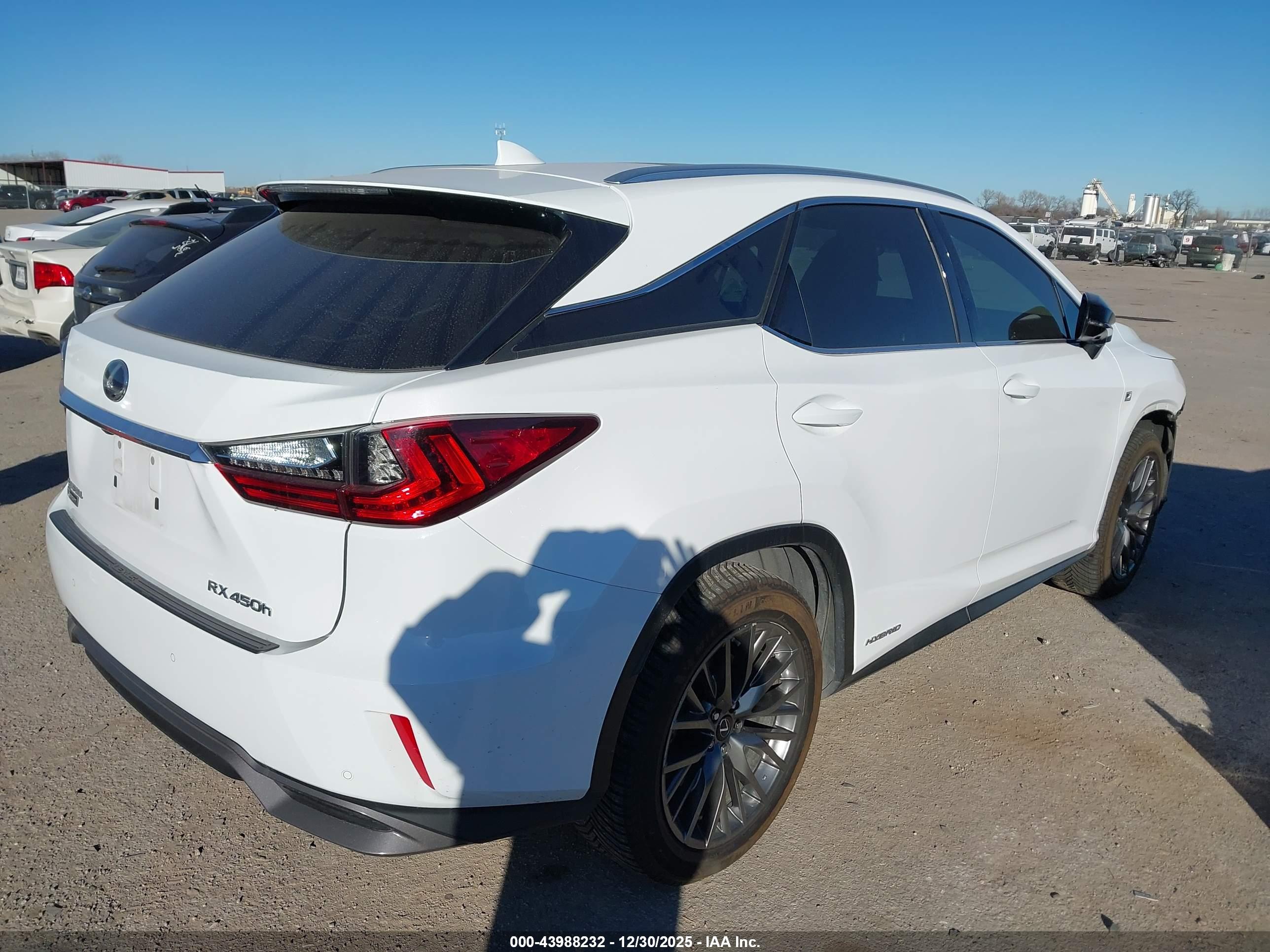 LEXUS RX image 4