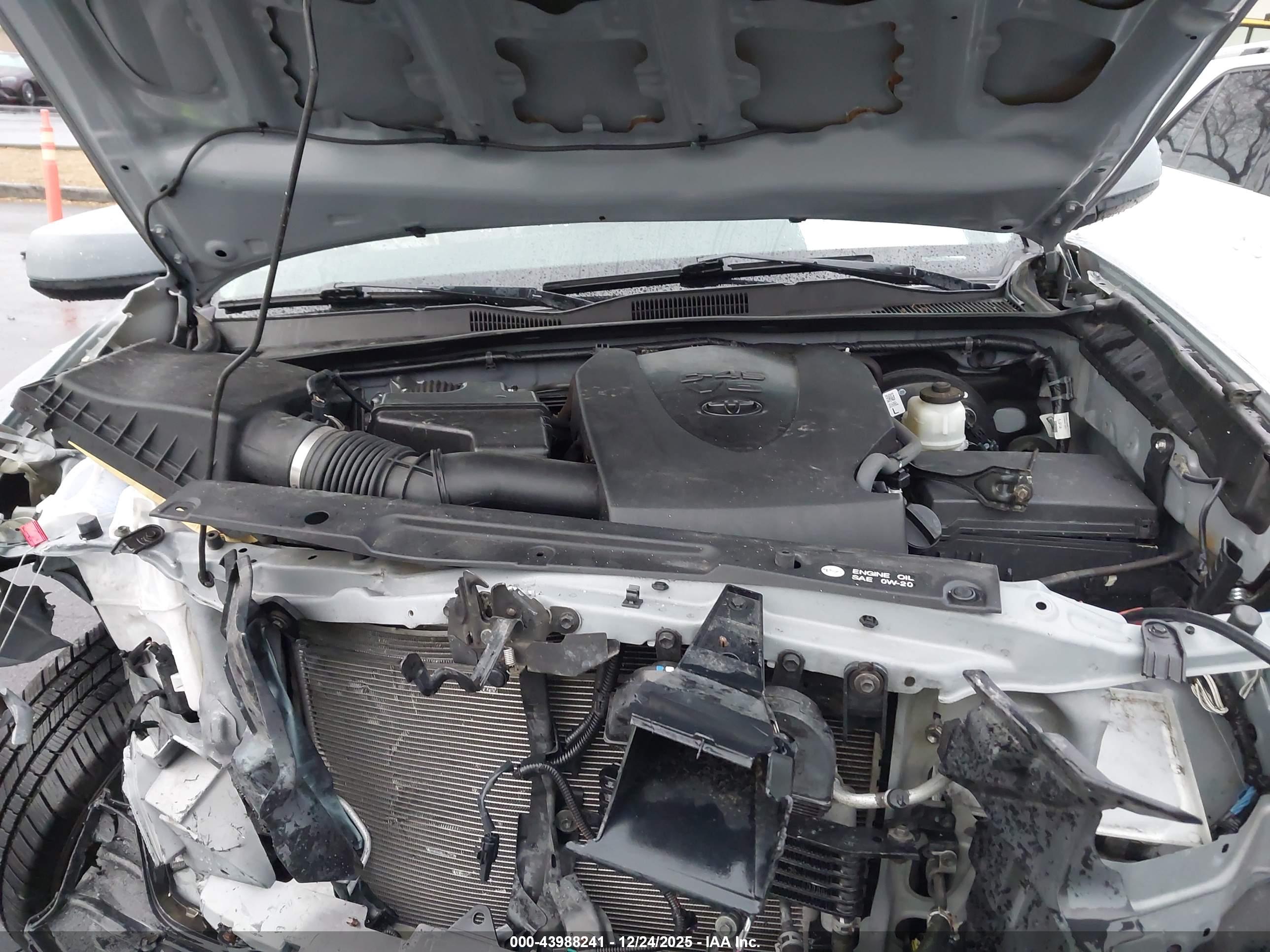 TOYOTA TACOMA image 10