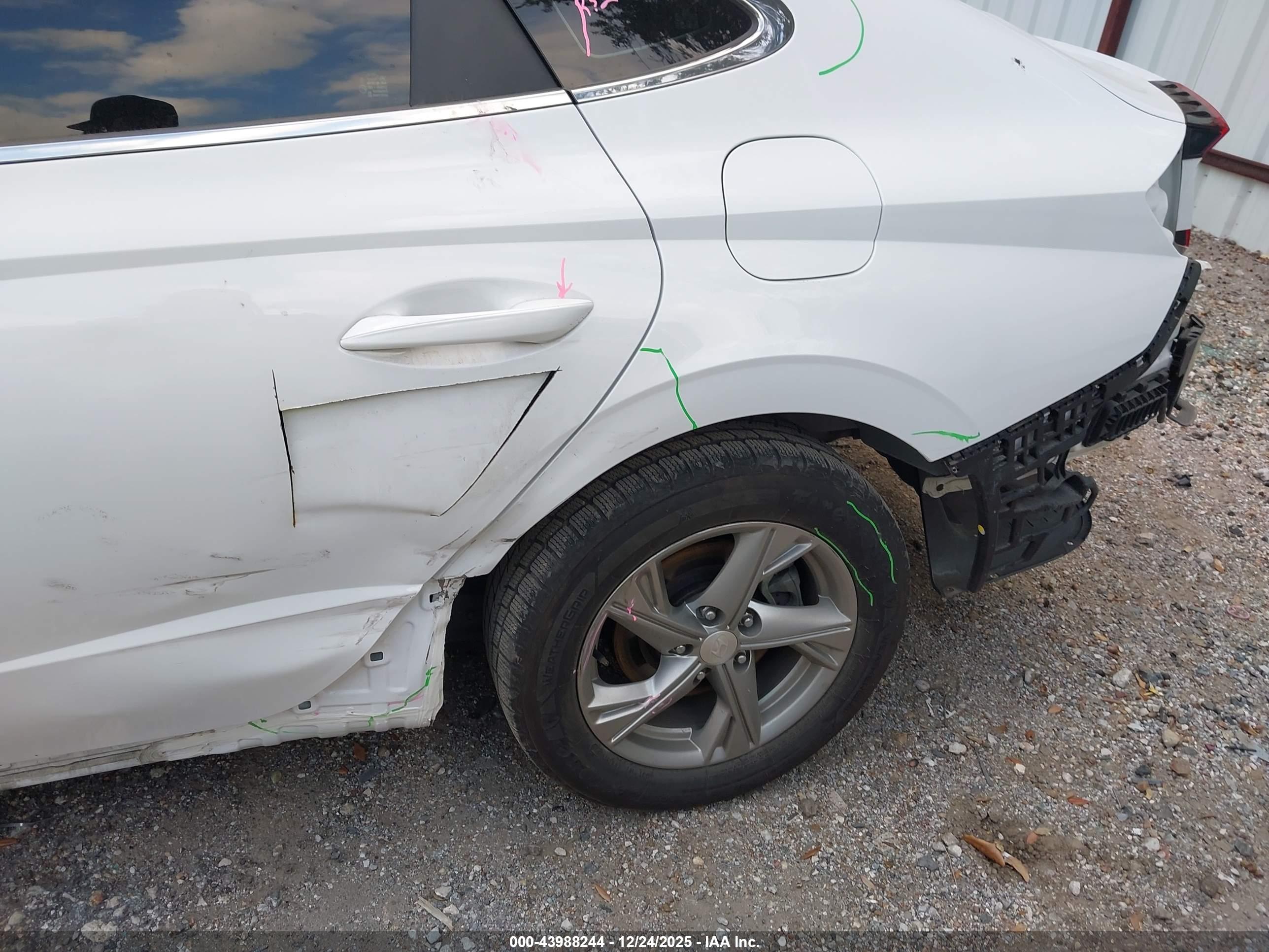 HYUNDAI SONATA image 6